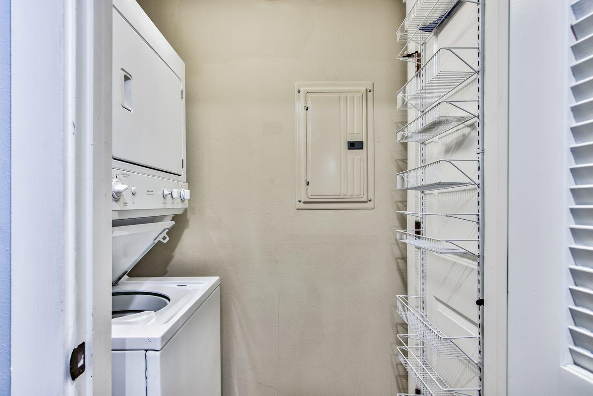 PILOT HOUSE - Residential