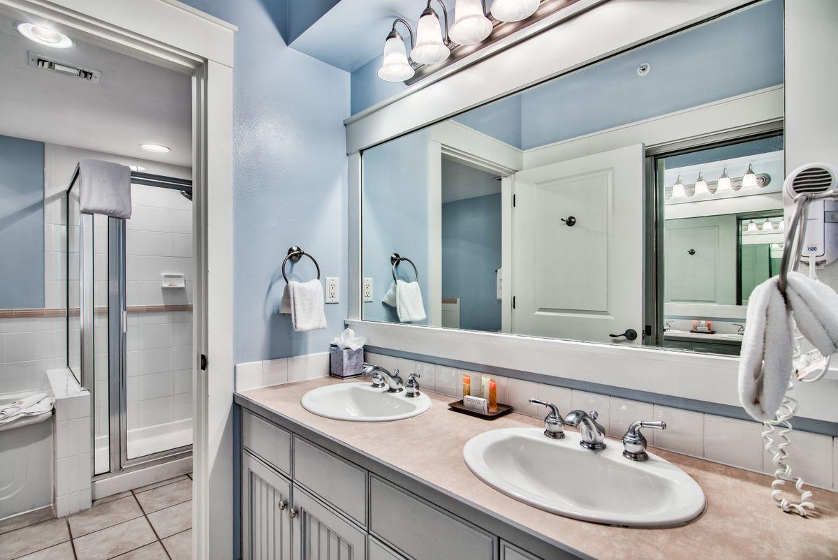 PILOT HOUSE - Residential