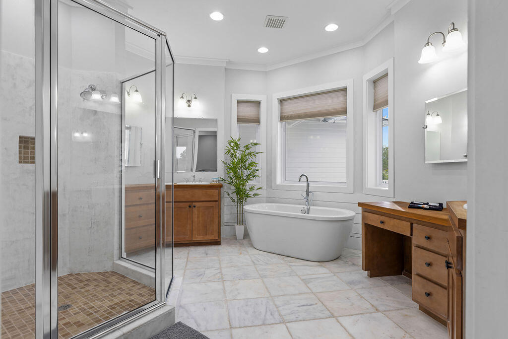 CANO ESTATES - Residential