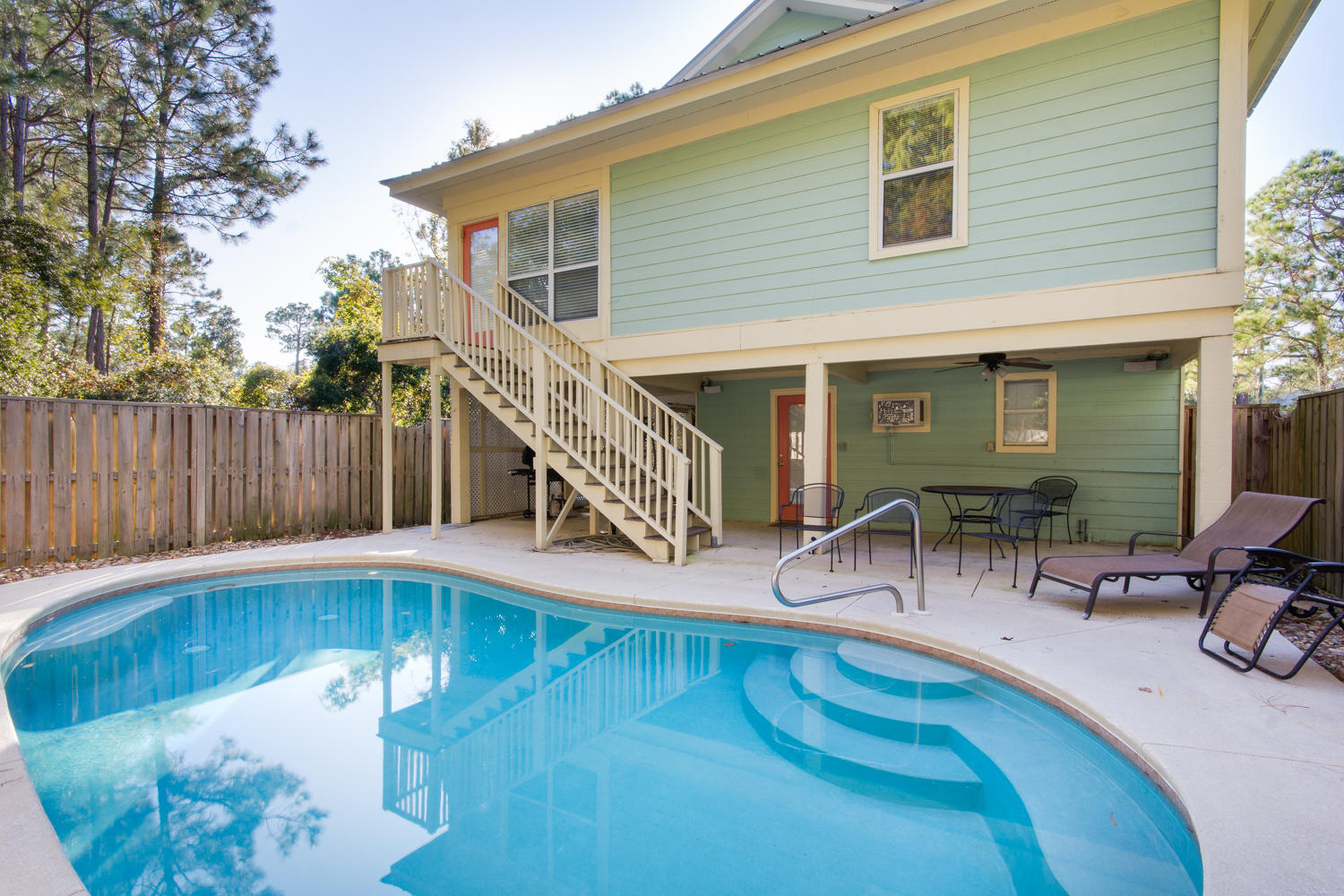 GULF SHORE MANOR - Residential