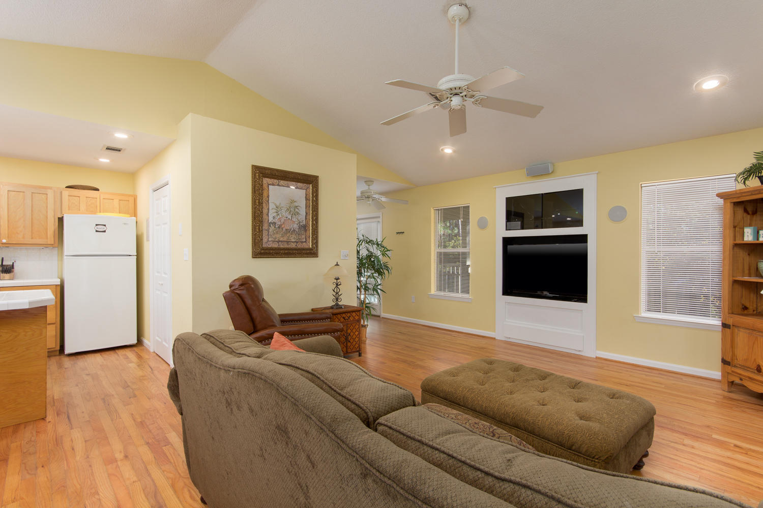 GULF SHORE MANOR - Residential