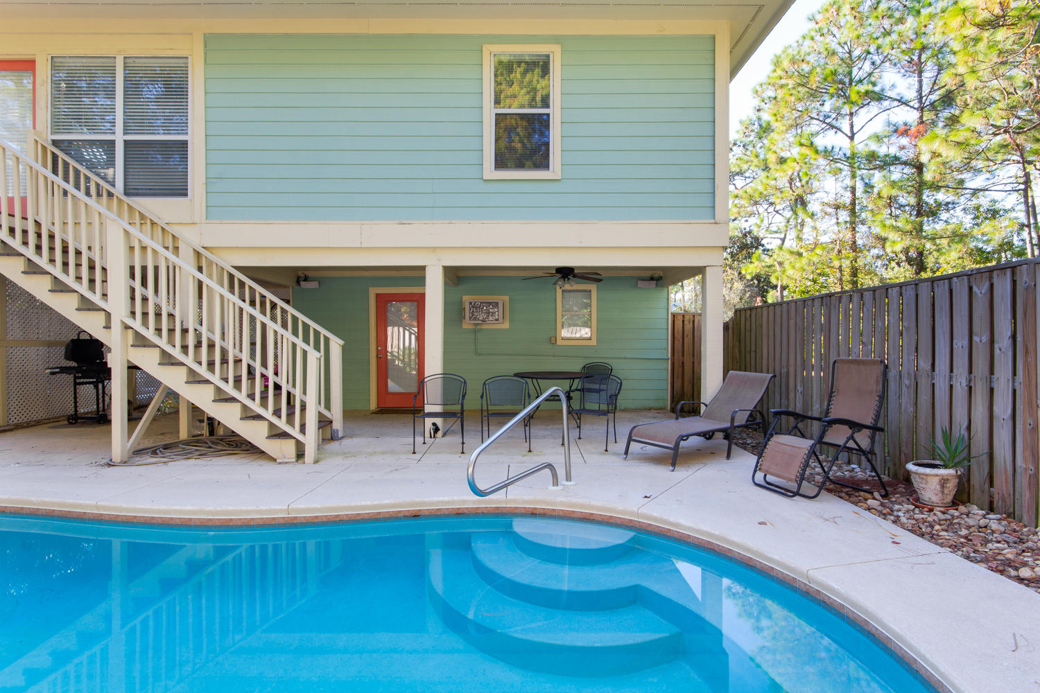 GULF SHORE MANOR - Residential