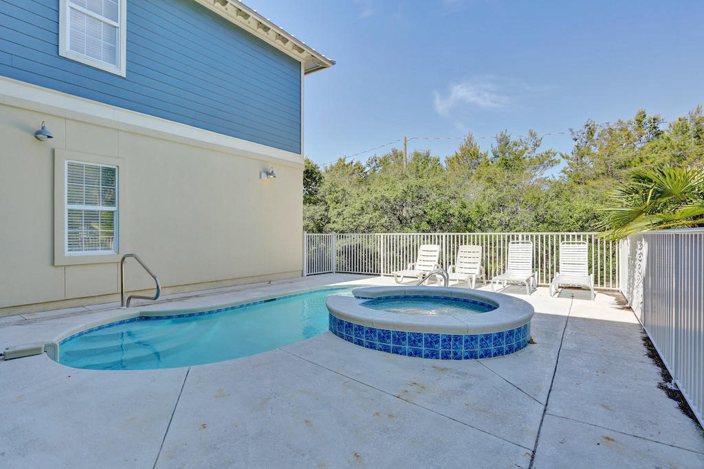 Cottages at Walton Rose - Residential