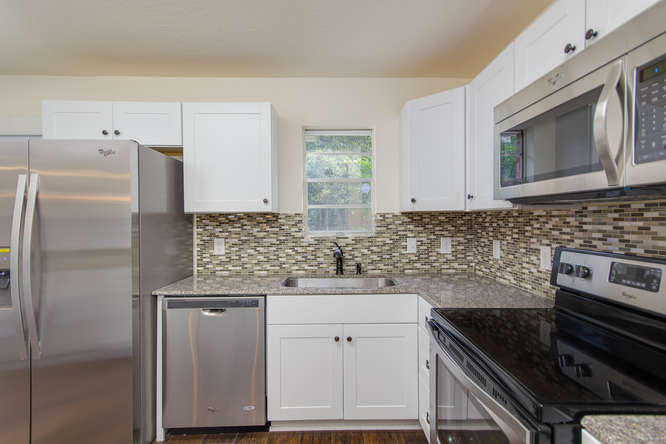 ELLIOTTS POINT 10TH ADDN - Residential