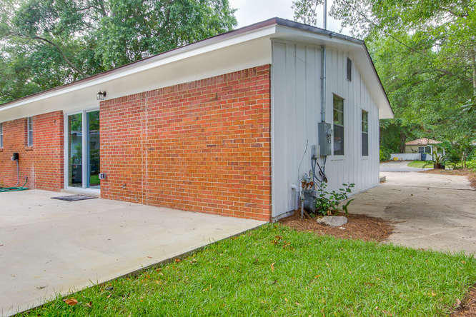 ELLIOTTS POINT 10TH ADDN - Residential