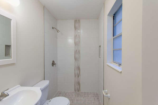 ELLIOTTS POINT 10TH ADDN - Residential