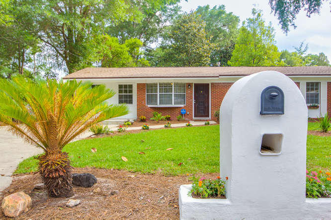 ELLIOTTS POINT 10TH ADDN - Residential