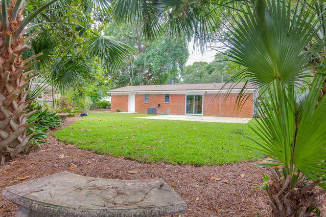 ELLIOTTS POINT 10TH ADDN - Residential