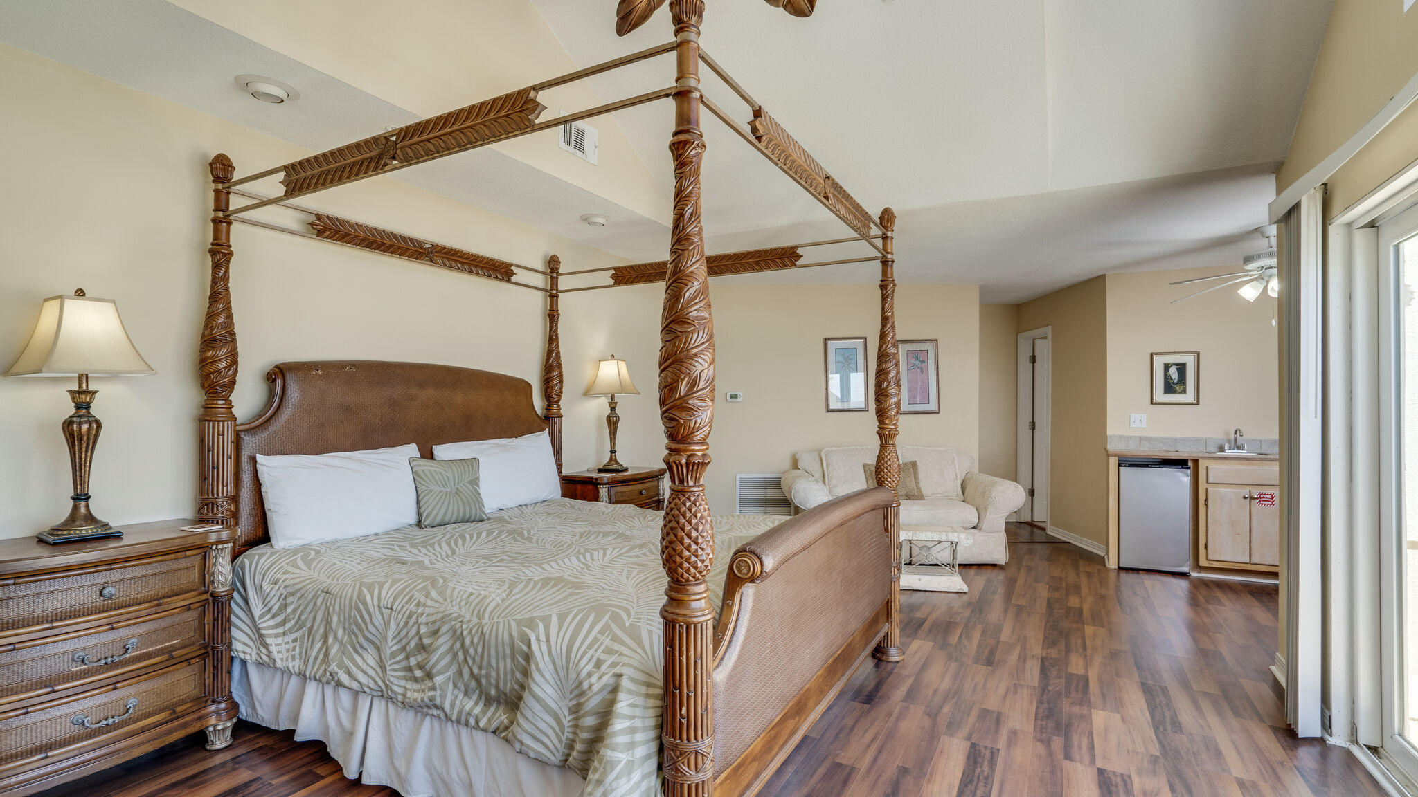 ISLAND MIST - Residential