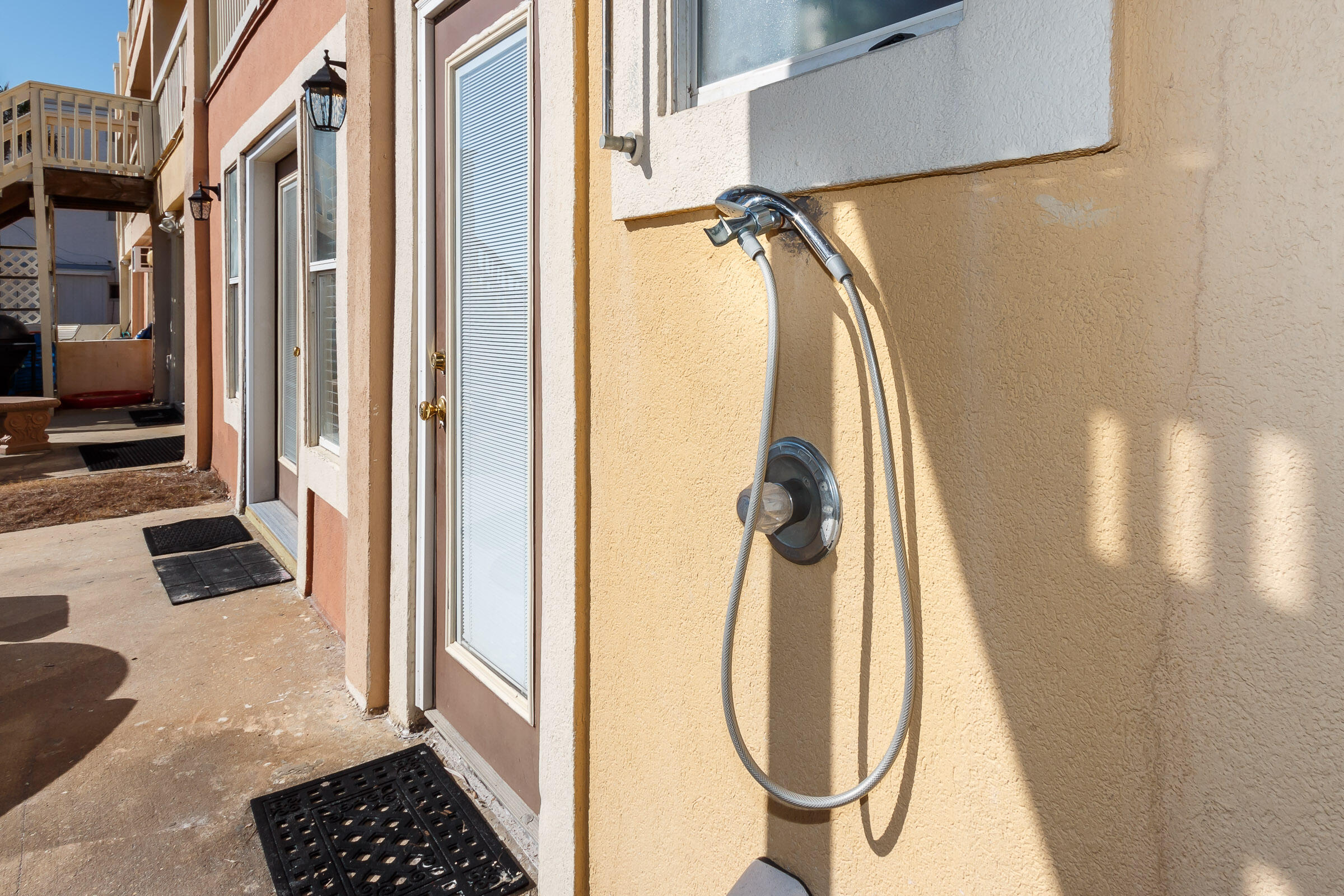 ISLAND MIST - Residential