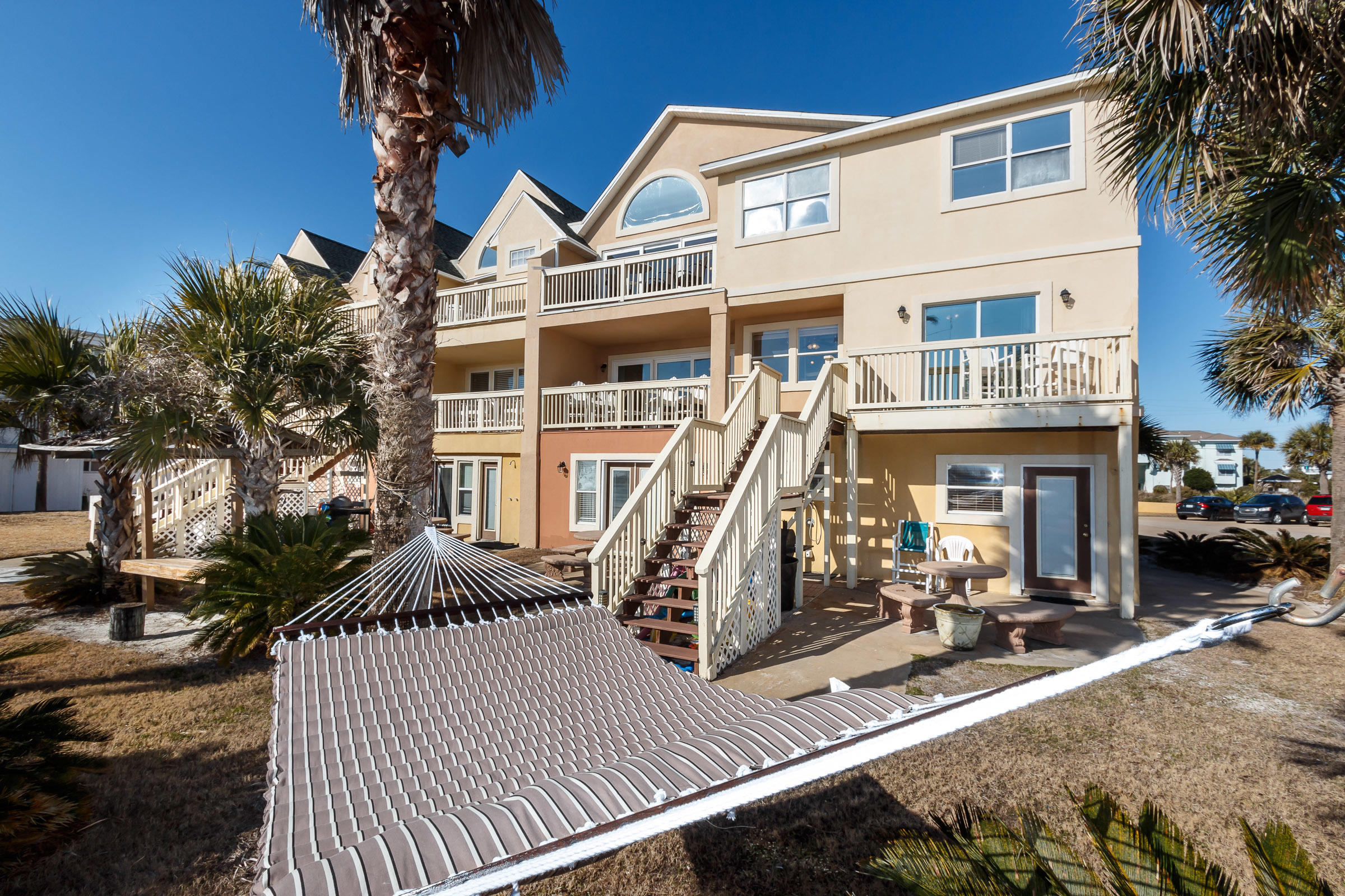 ISLAND MIST - Residential