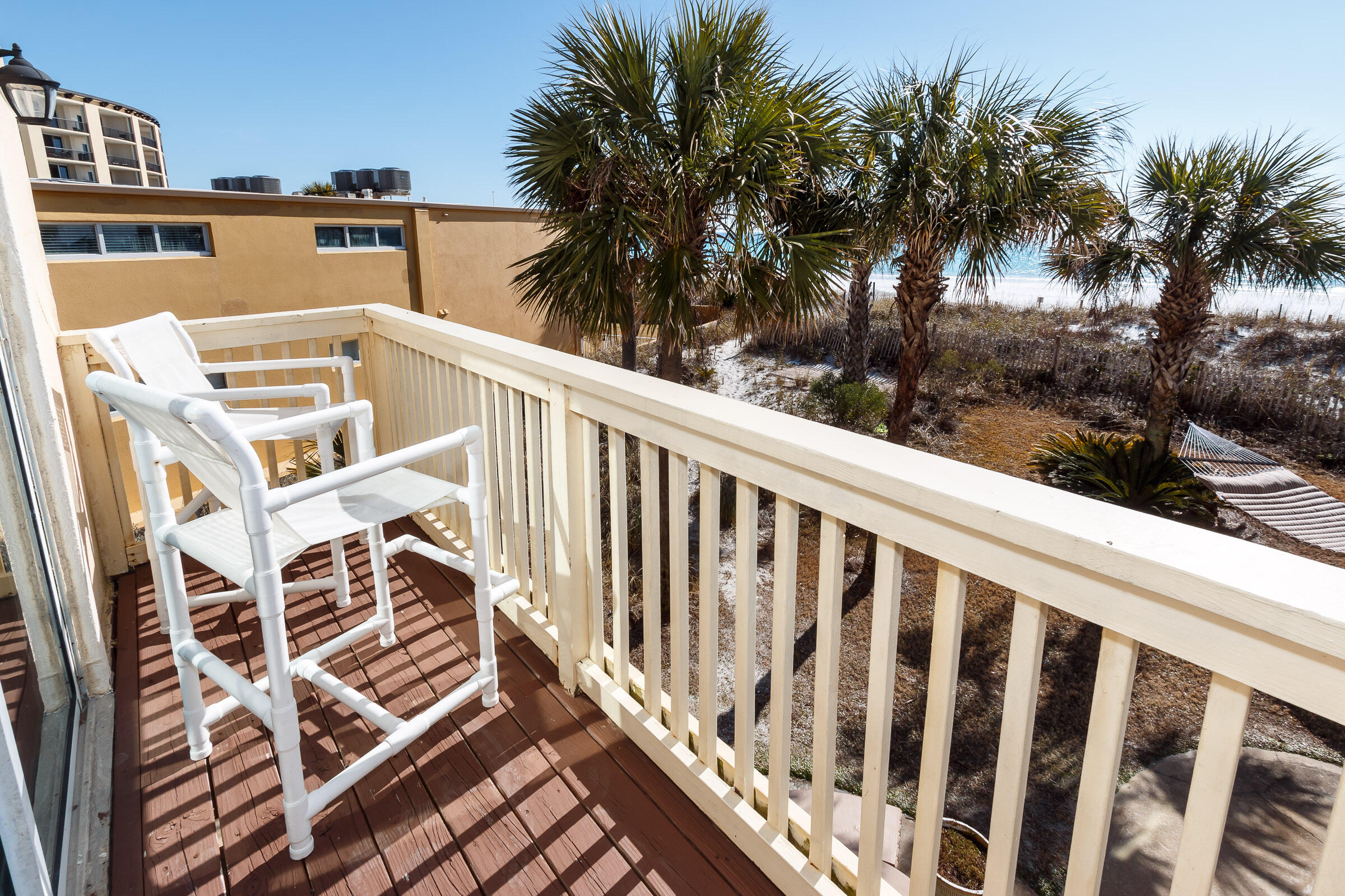 ISLAND MIST - Residential