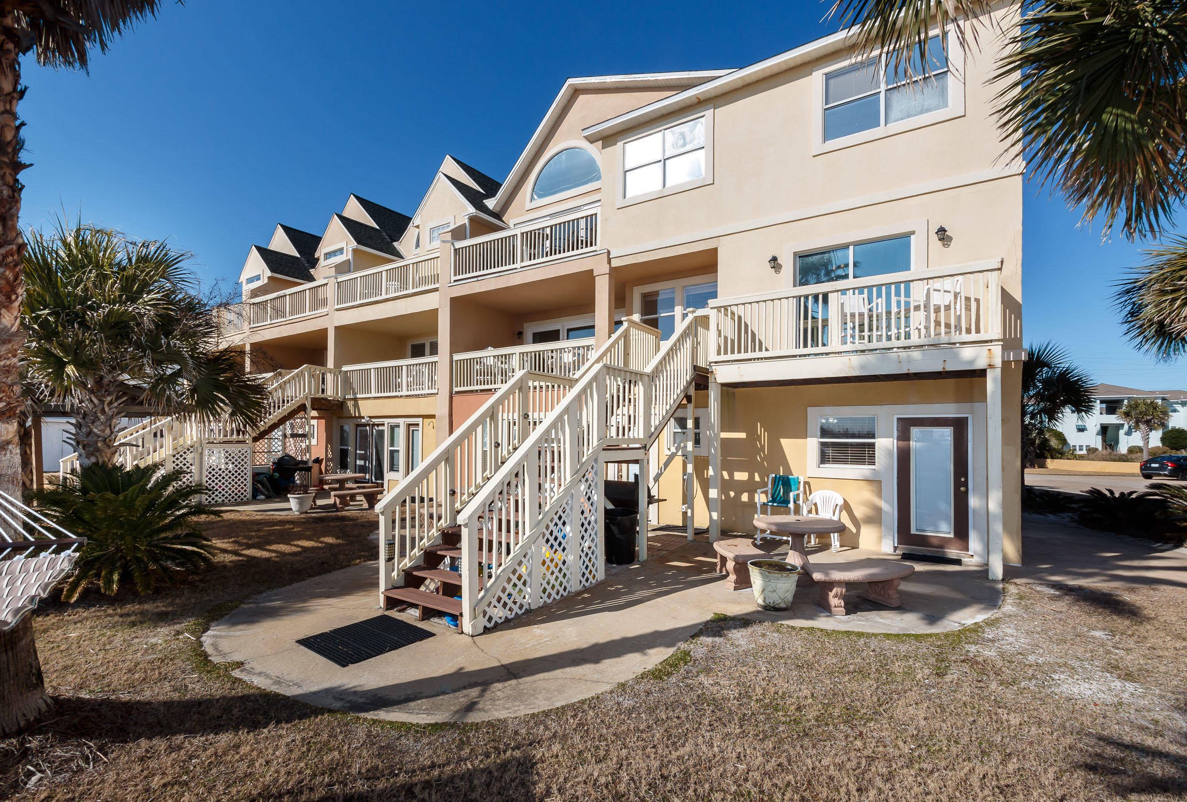 ISLAND MIST - Residential