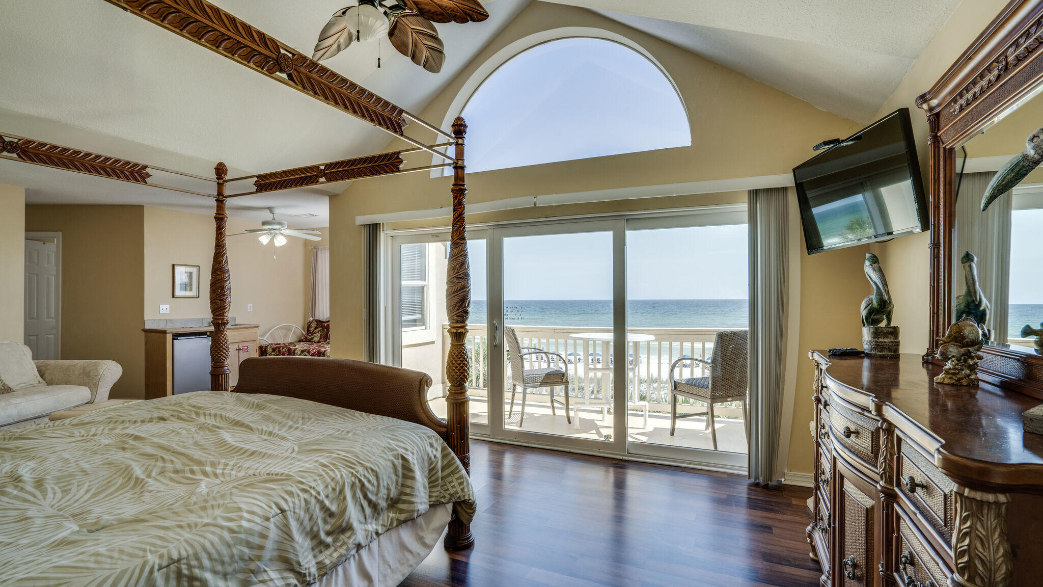 ISLAND MIST - Residential