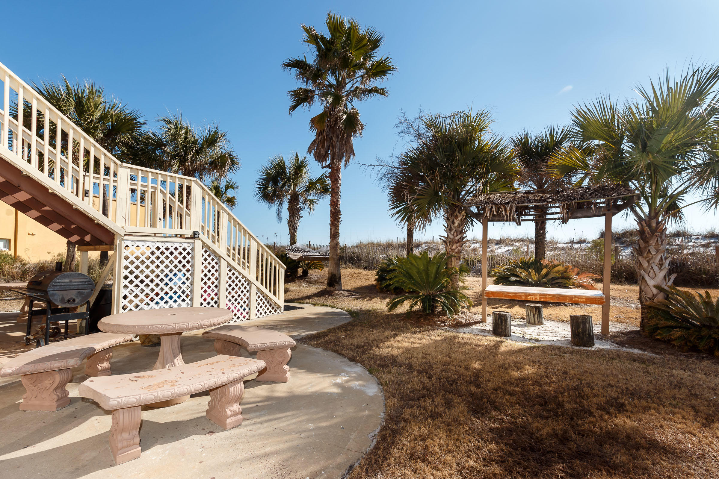 ISLAND MIST - Residential