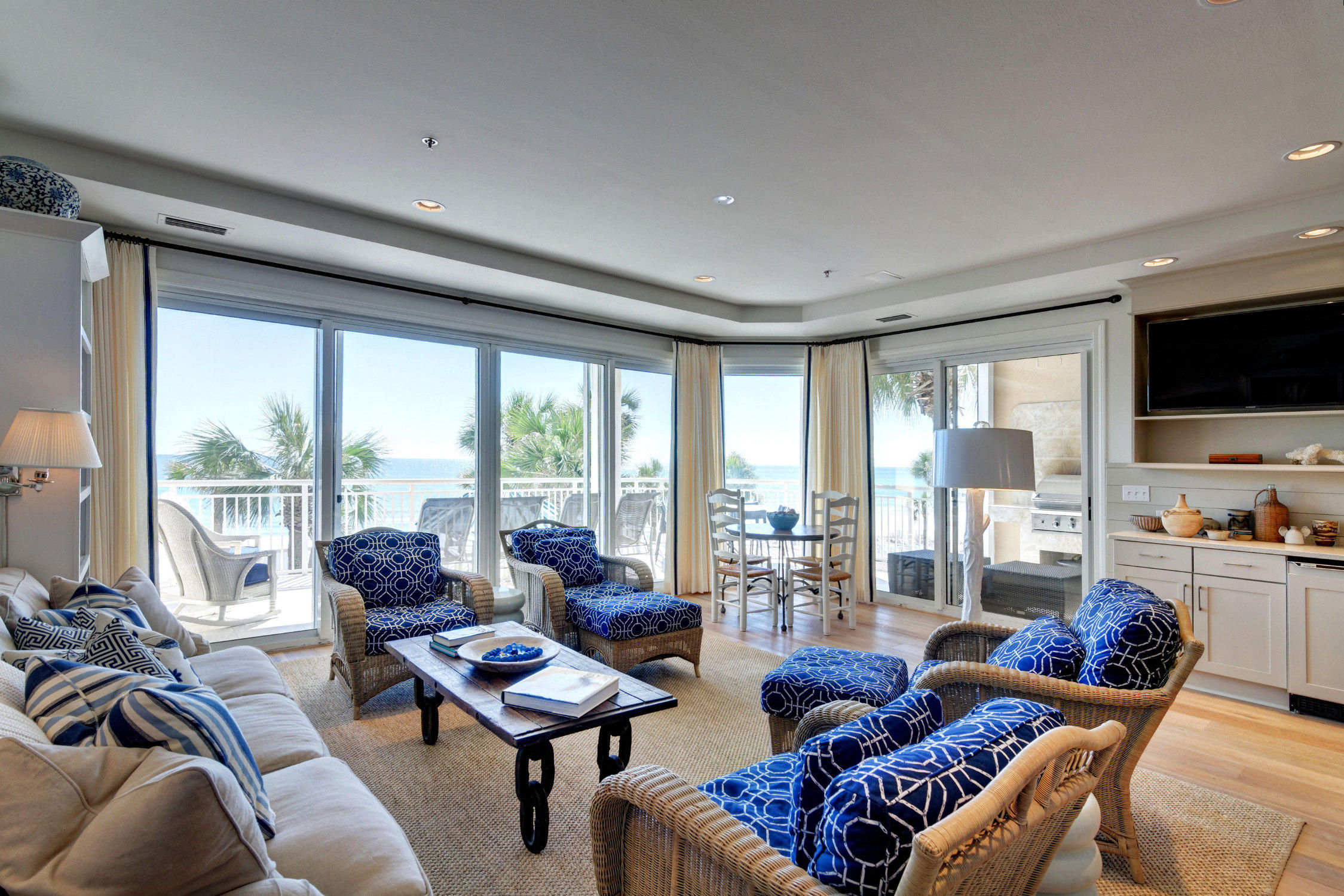 HIDDEN DUNES GRAND VILLAS - Residential