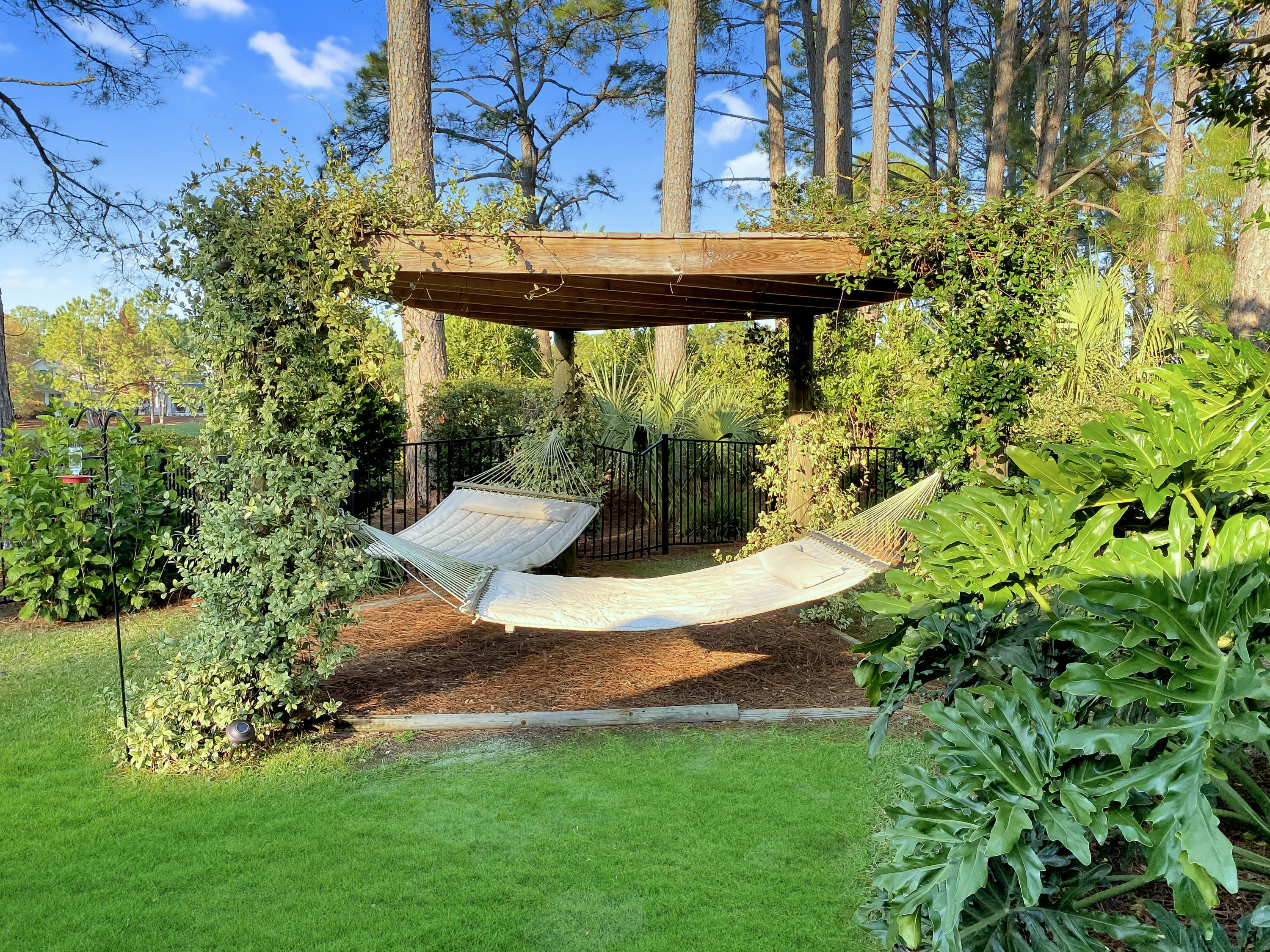 RAVEN OAKS TROON - Residential