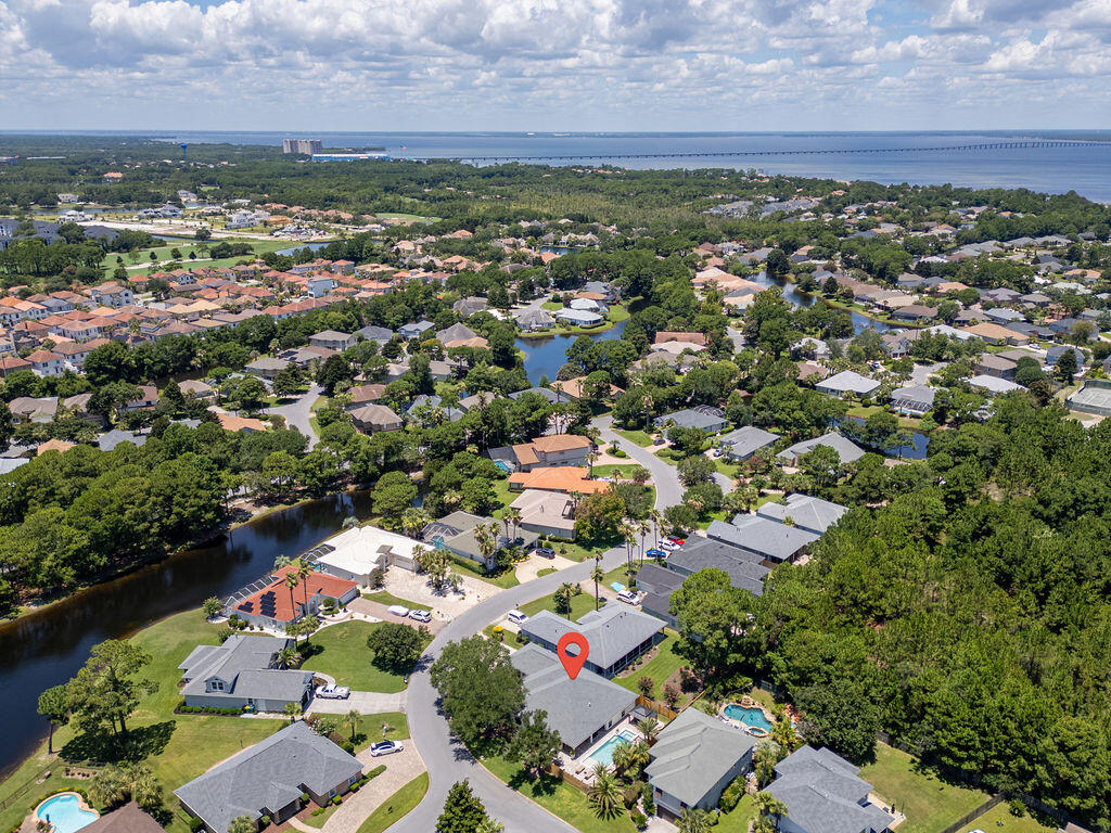 EMERALD LAKES PH 1 - Residential