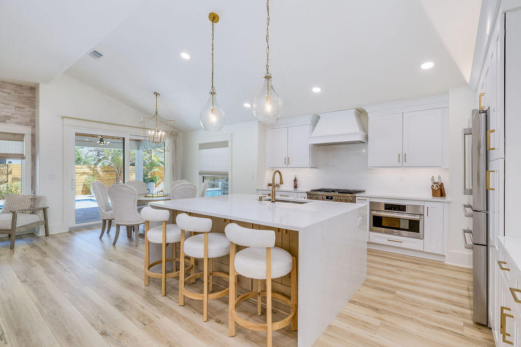 EMERALD LAKES PH 1 - Residential