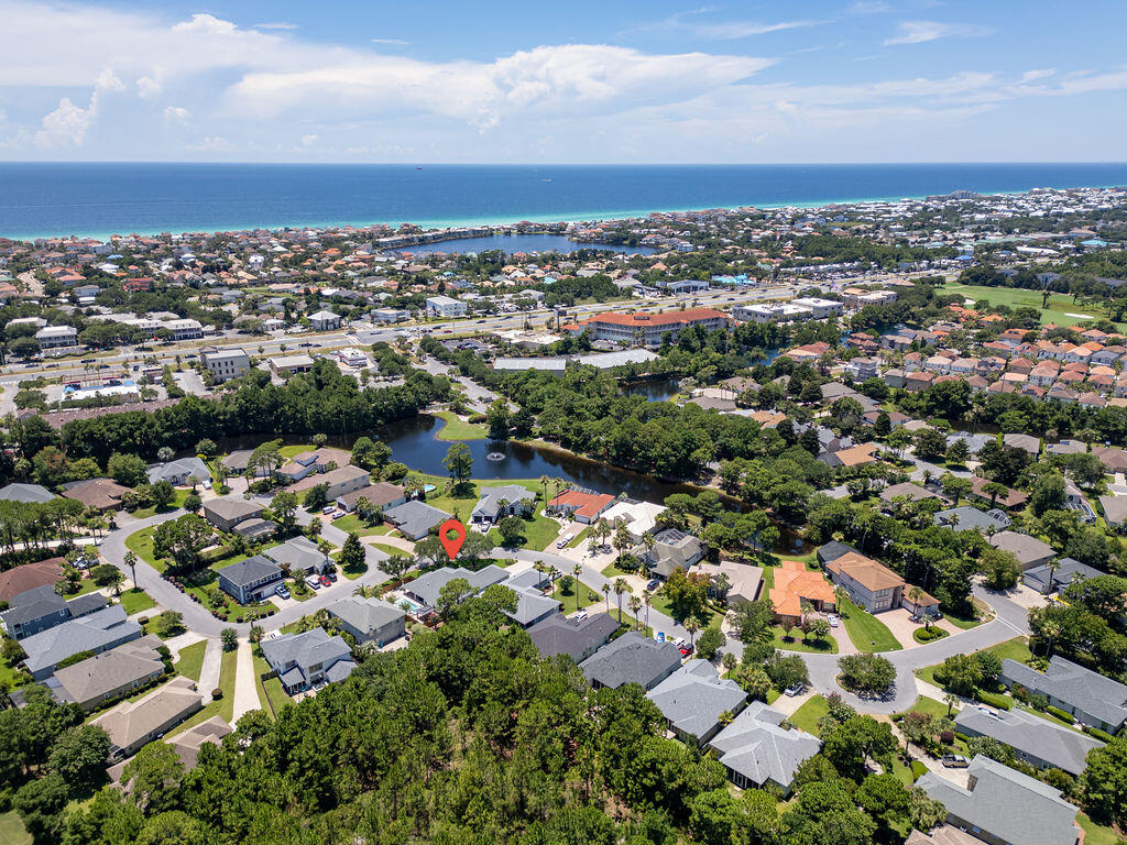 EMERALD LAKES PH 1 - Residential