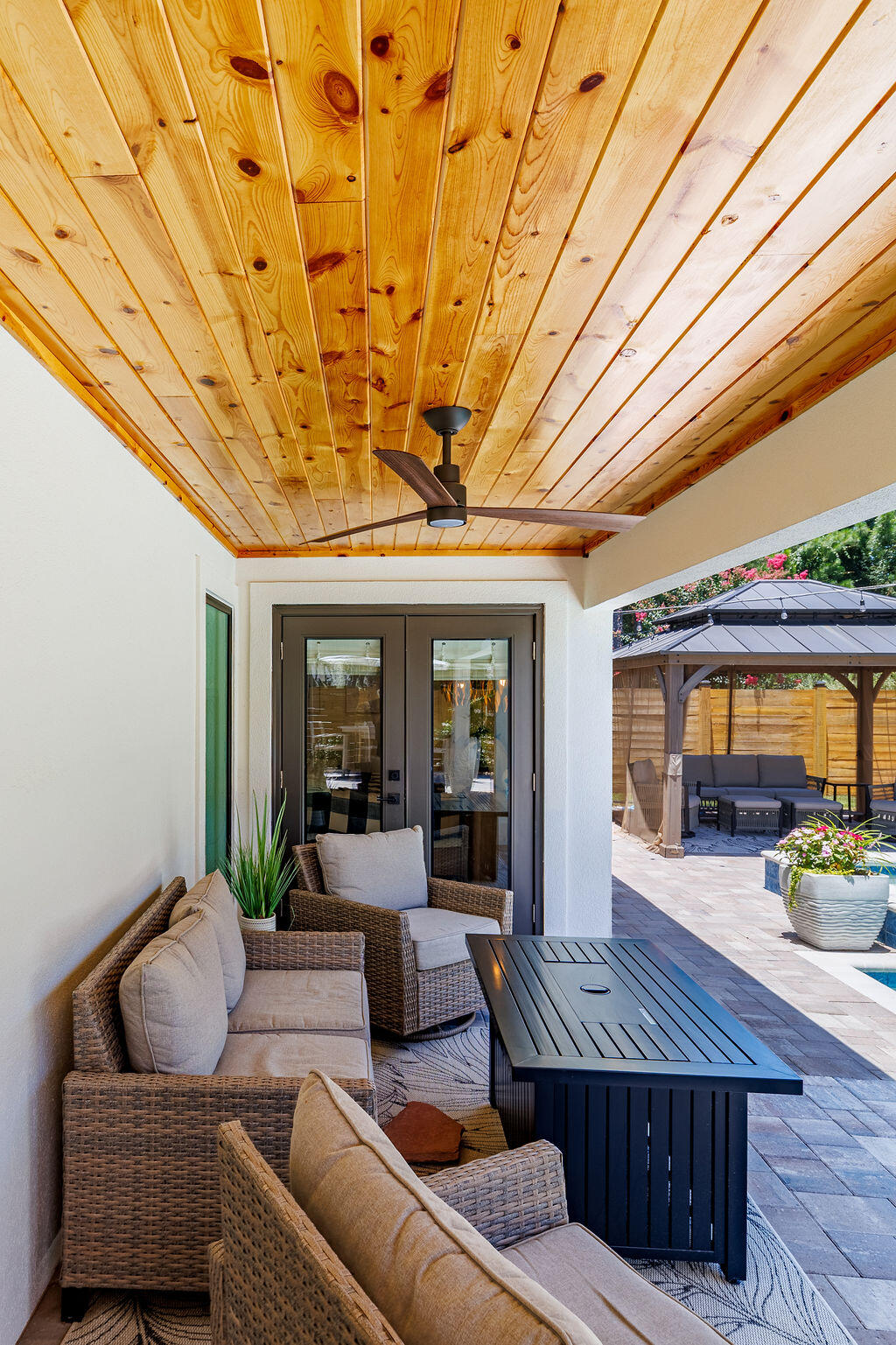 EMERALD LAKES PH 1 - Residential