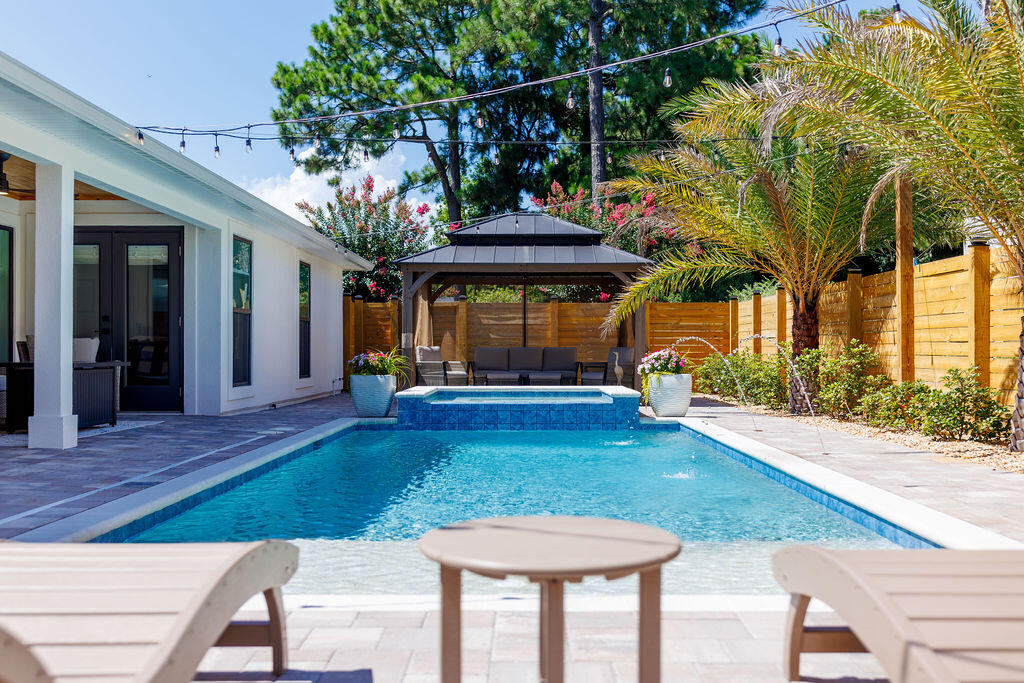 EMERALD LAKES PH 1 - Residential