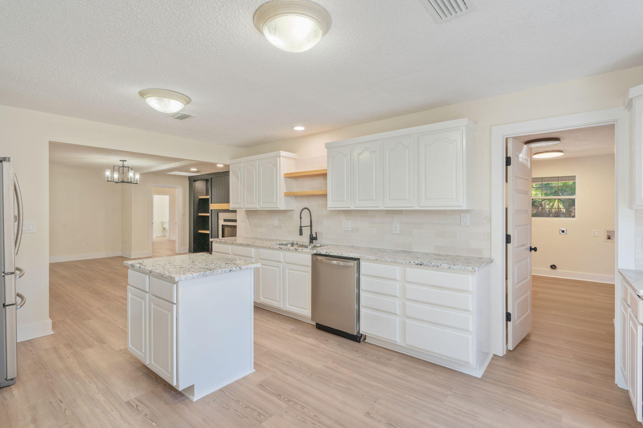 COLONY ESTATES - Residential