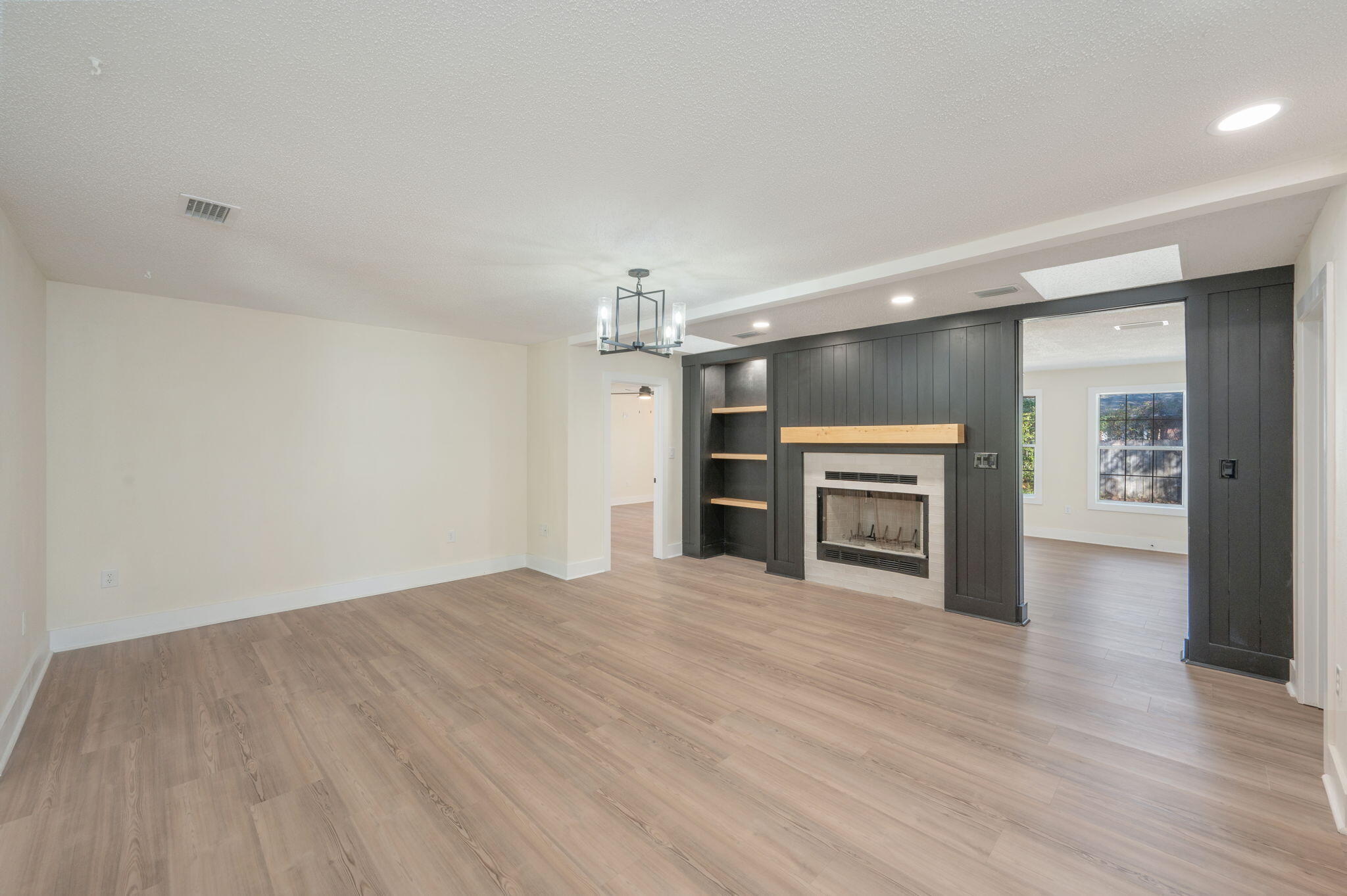 COLONY ESTATES - Residential