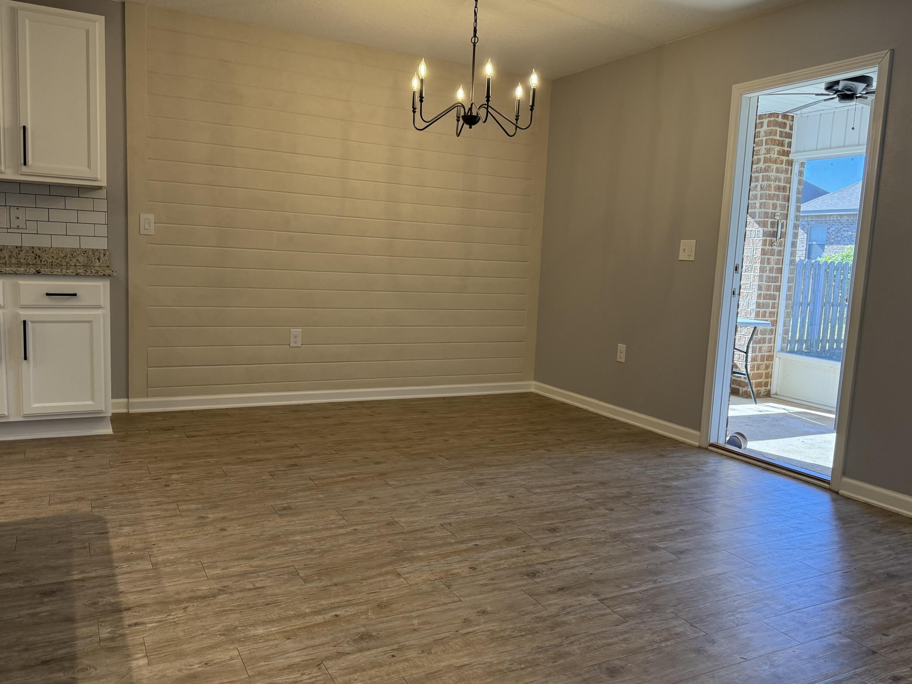 Redstone Commons - Residential Lease