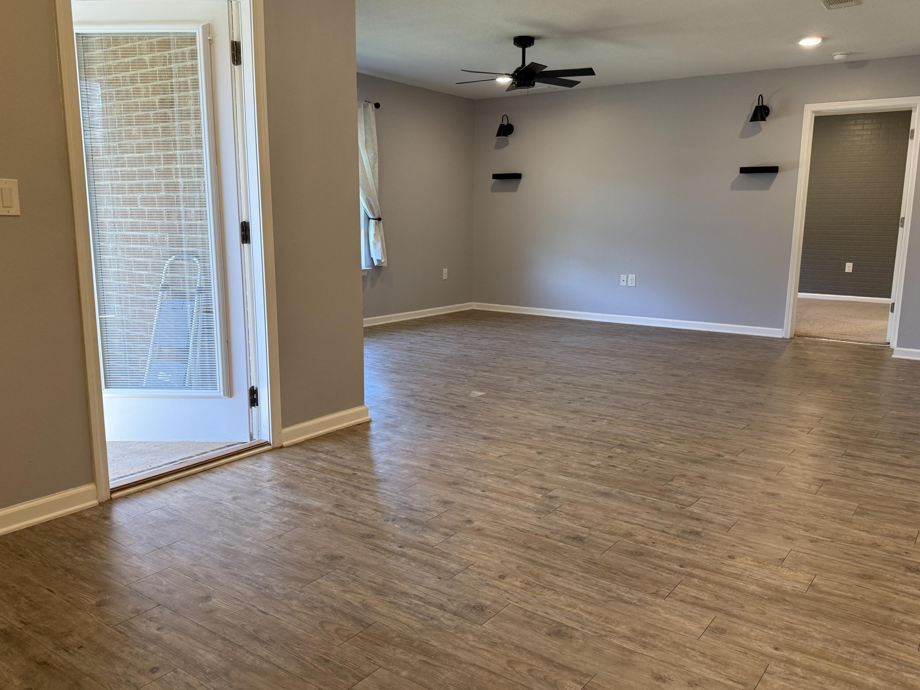 Redstone Commons - Residential Lease