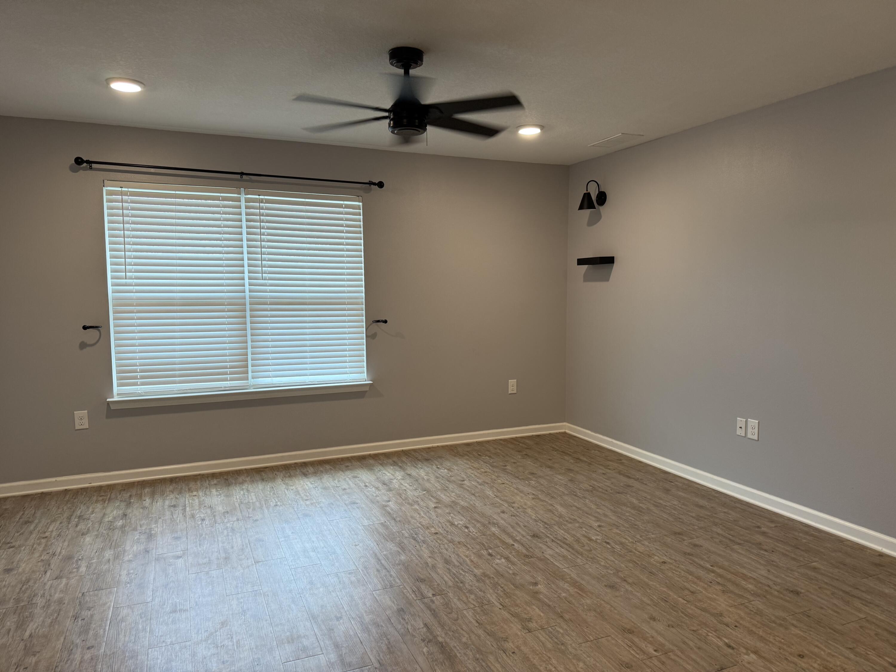 Redstone Commons - Residential Lease