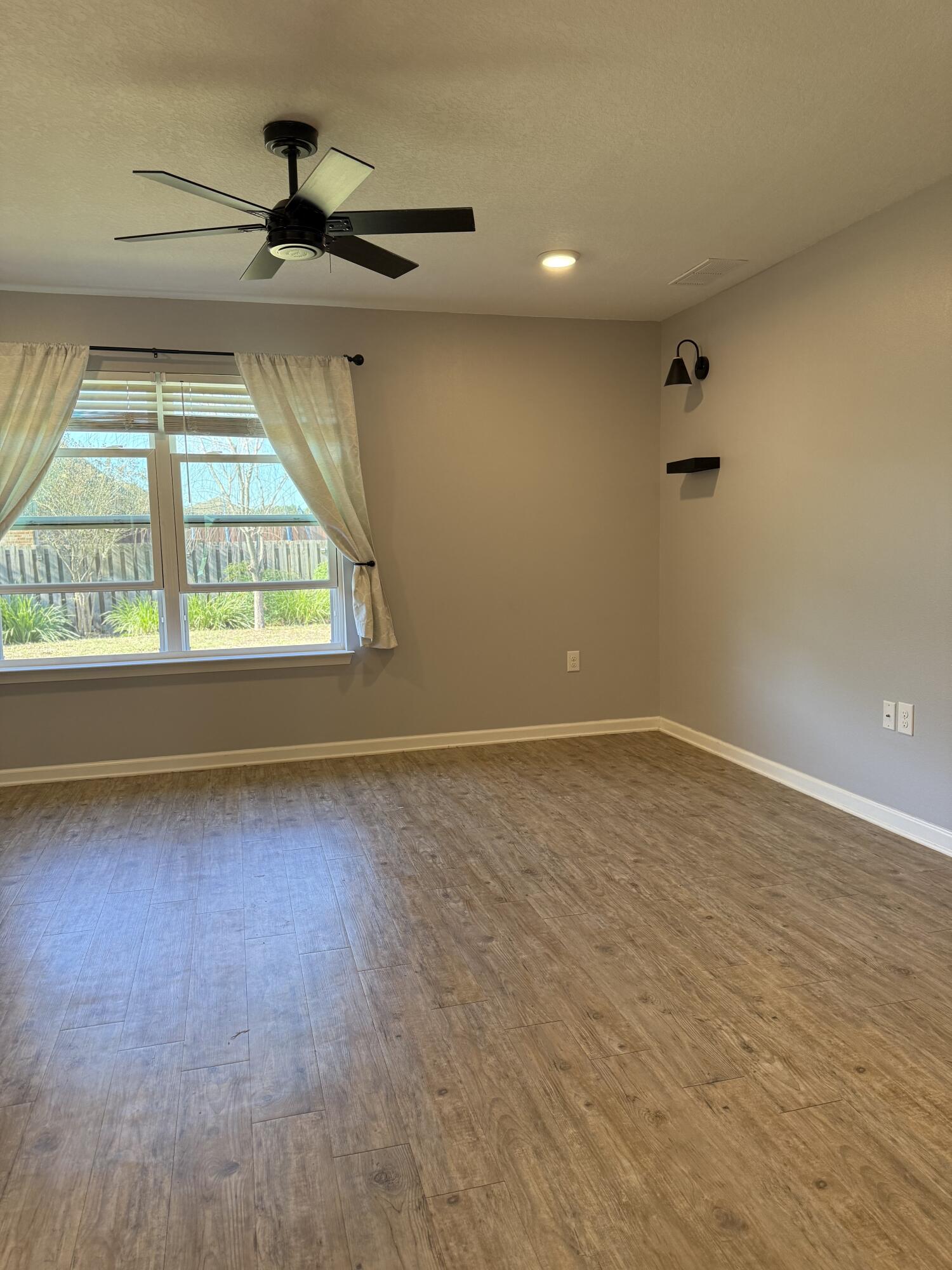 Redstone Commons - Residential Lease