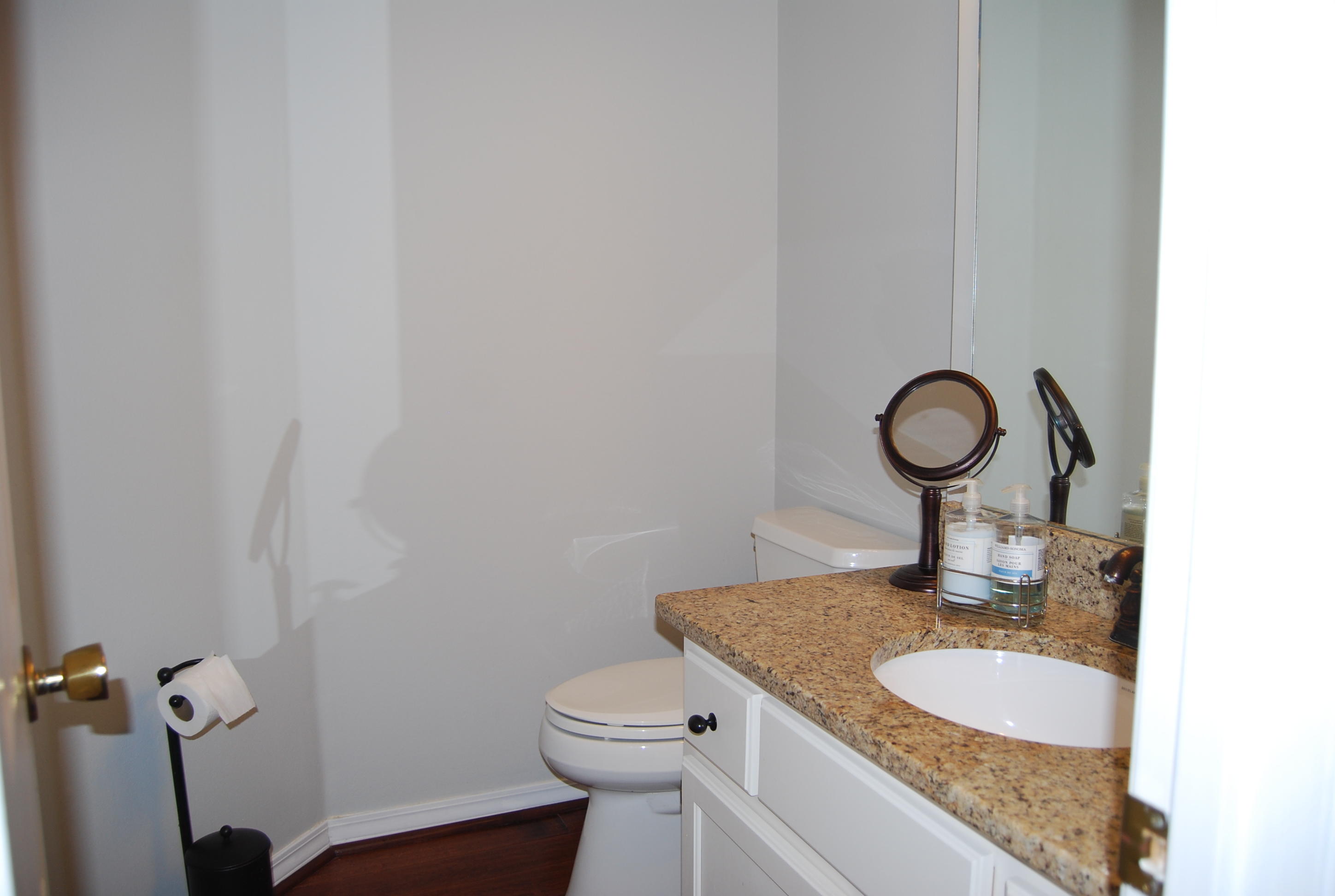 PARKWOOD ESTATES PH 5 LOT 7 - Residential