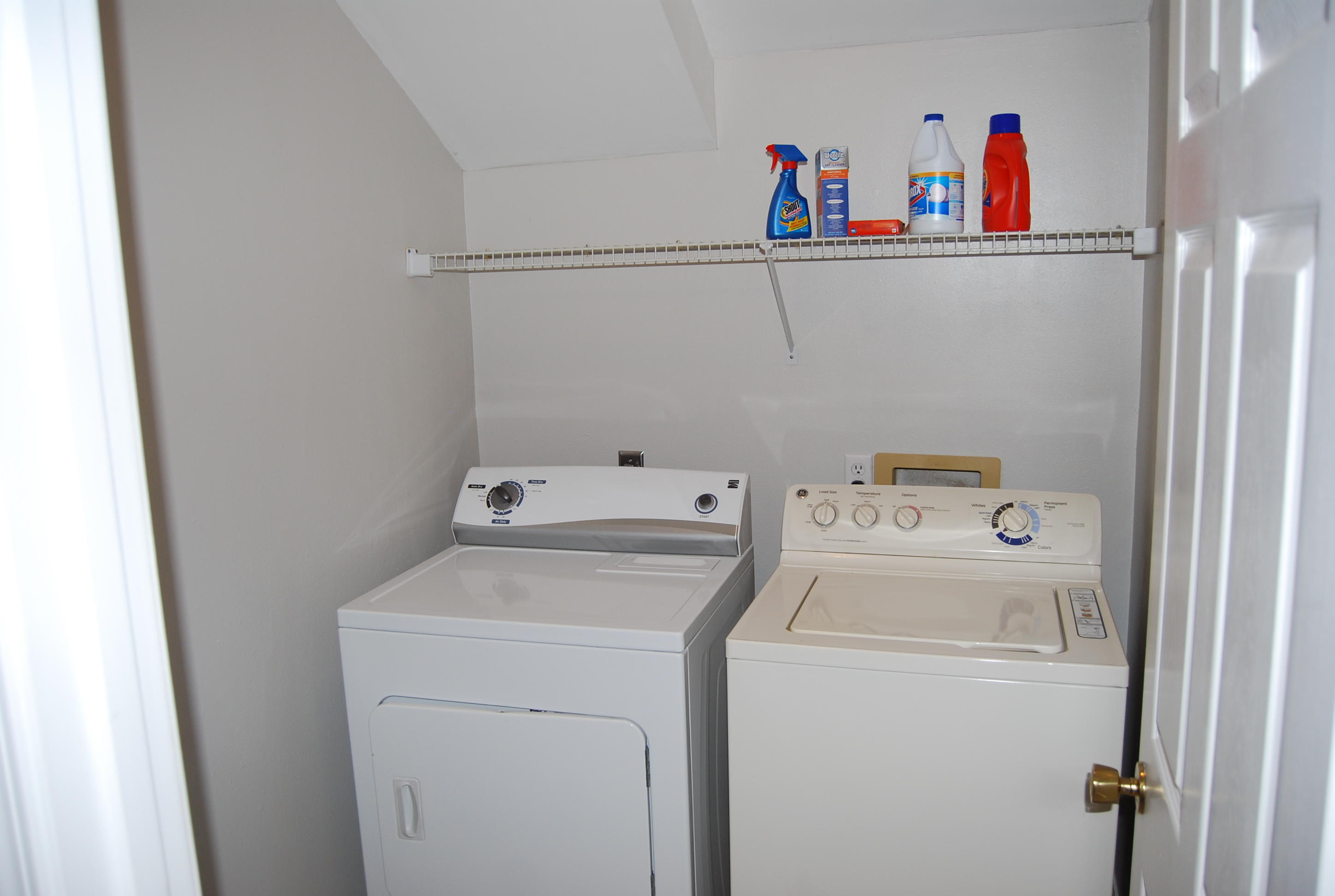 PARKWOOD ESTATES PH 5 LOT 7 - Residential