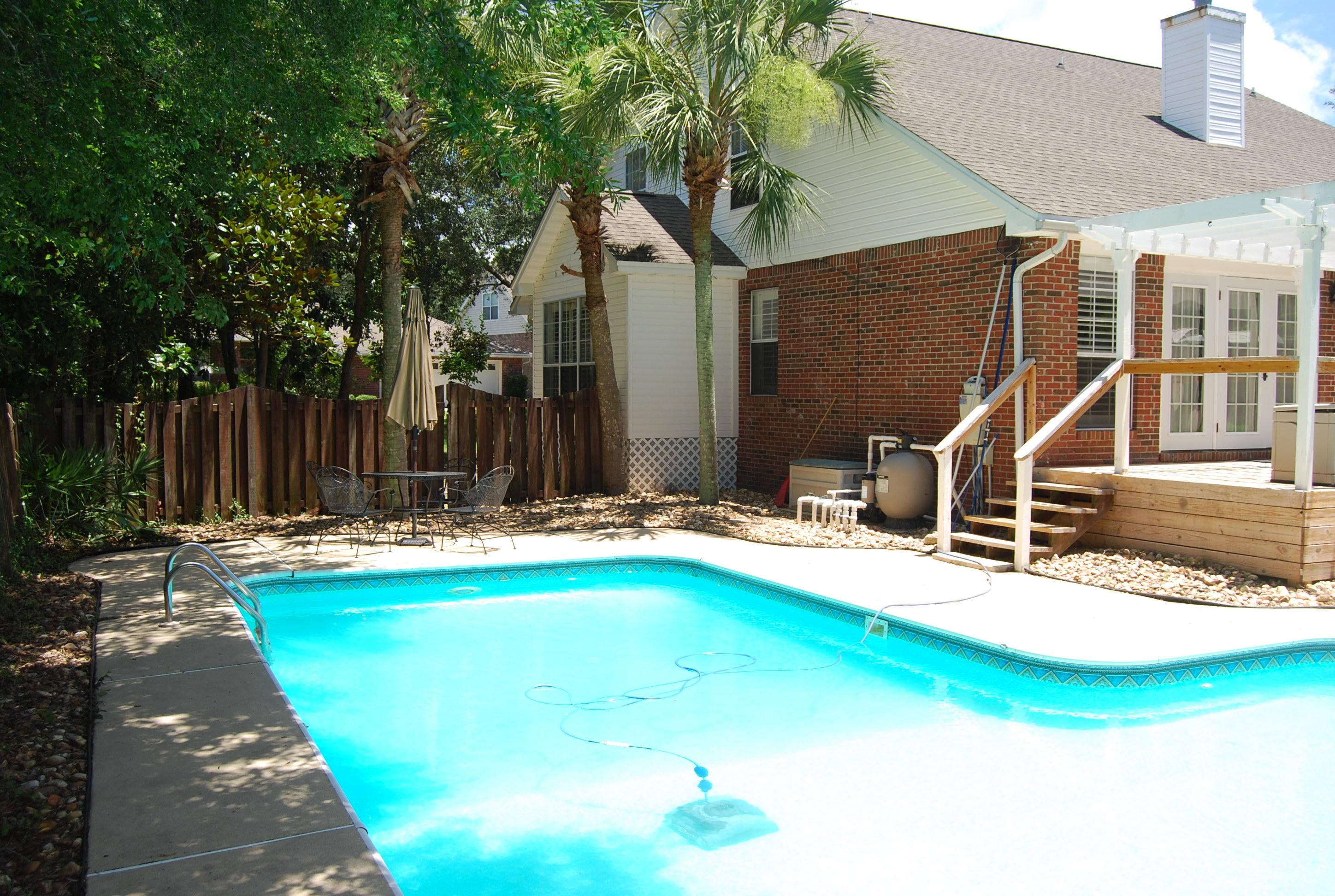 PARKWOOD ESTATES PH 5 LOT 7 - Residential