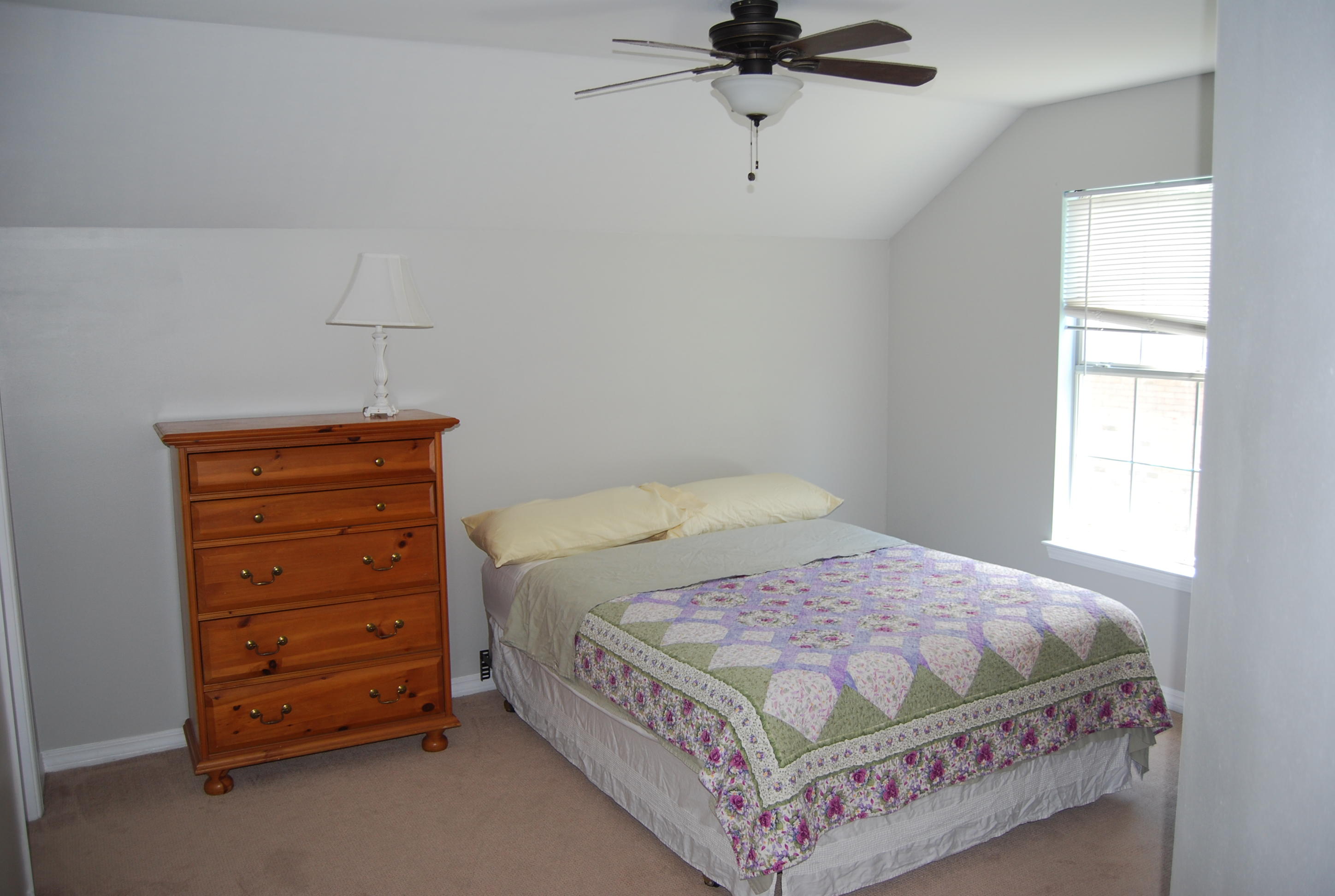 PARKWOOD ESTATES PH 5 LOT 7 - Residential