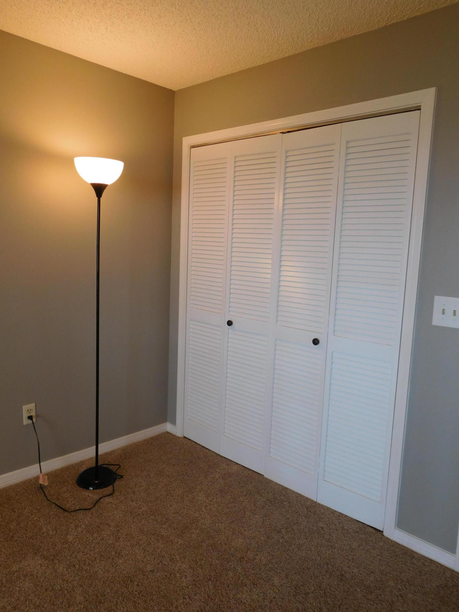 BAY VILLAS CONDOS - Residential