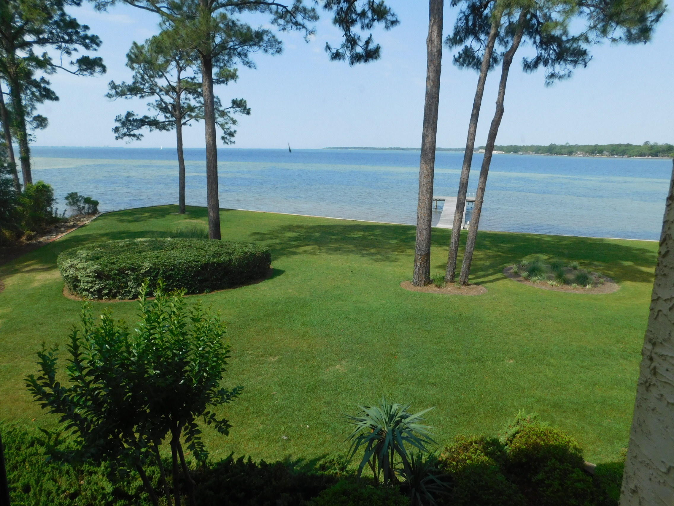 BAY VILLAS CONDOS - Residential