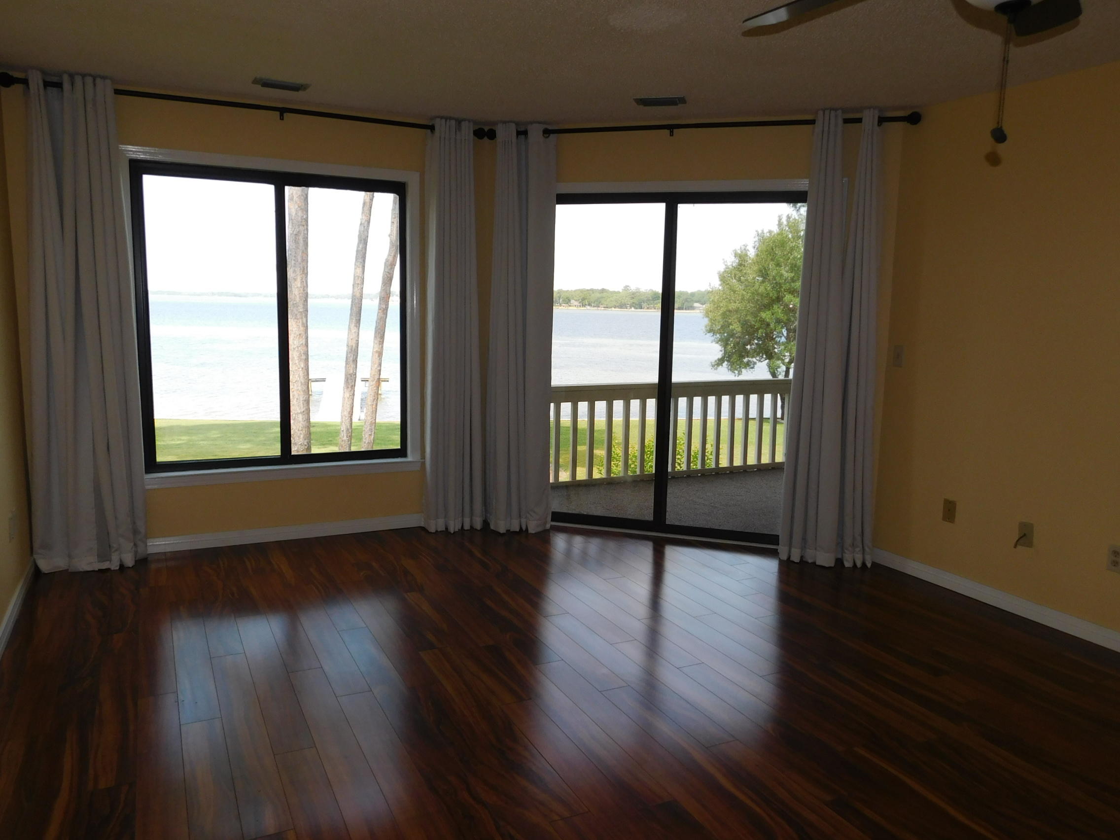 BAY VILLAS CONDOS - Residential