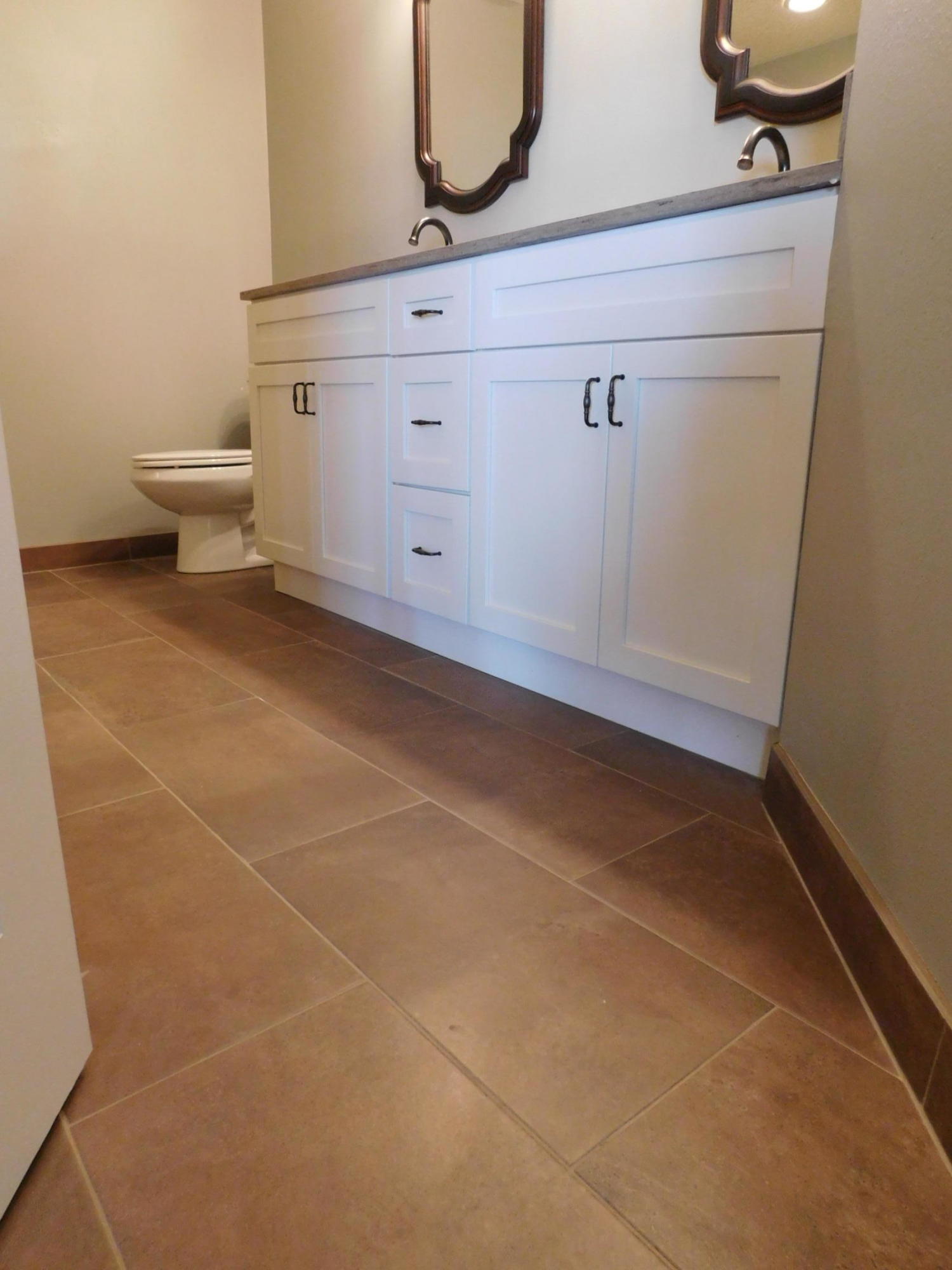 BAY VILLAS CONDOS - Residential