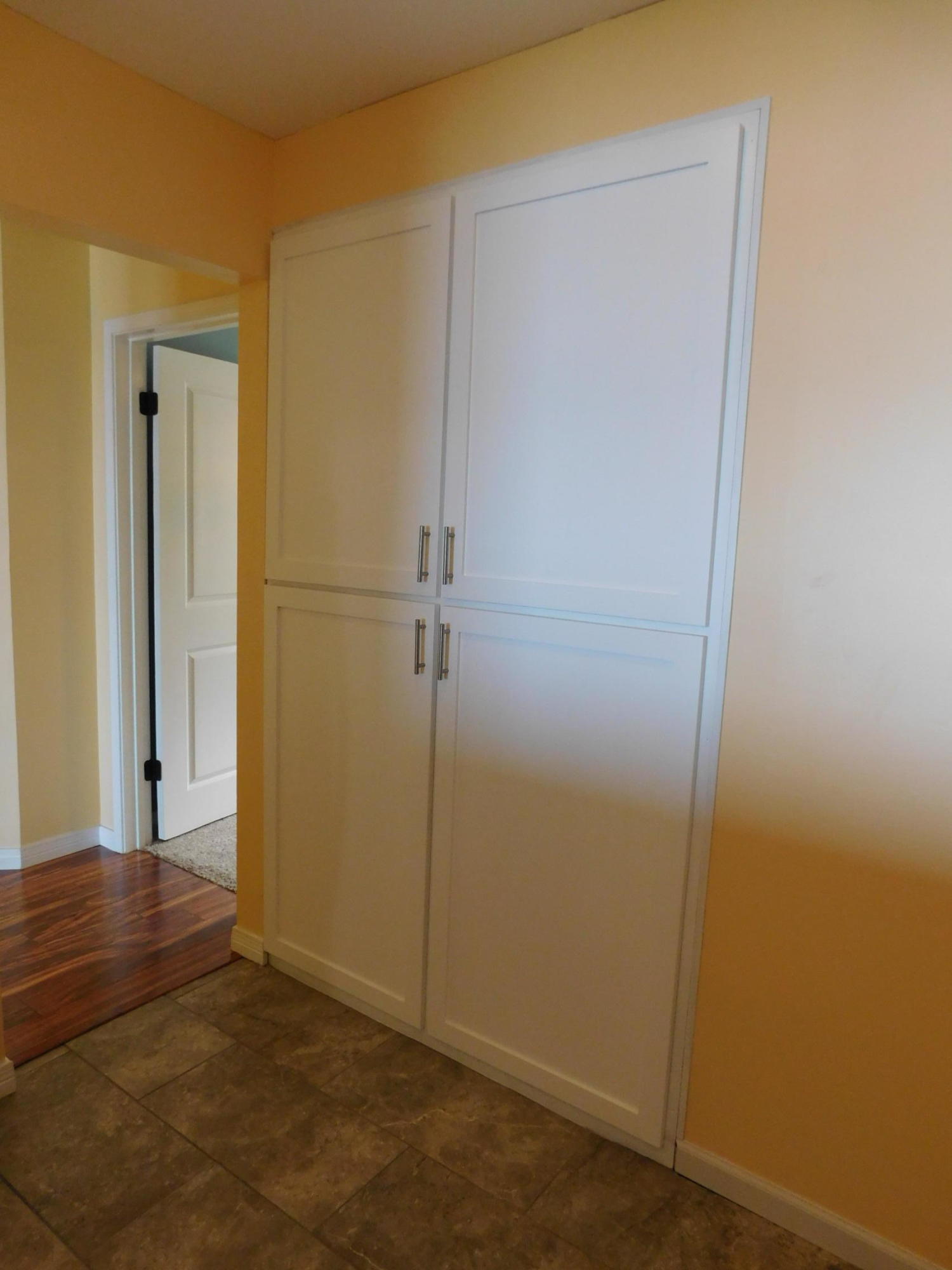 BAY VILLAS CONDOS - Residential