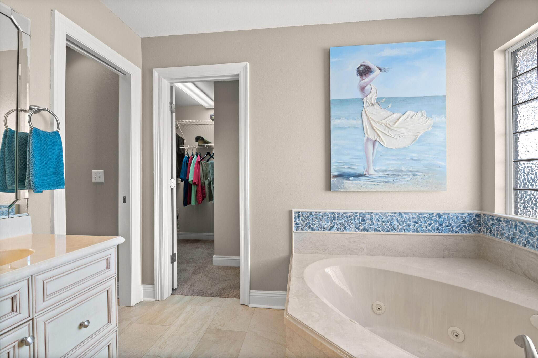 Emerald Lakes - Residential