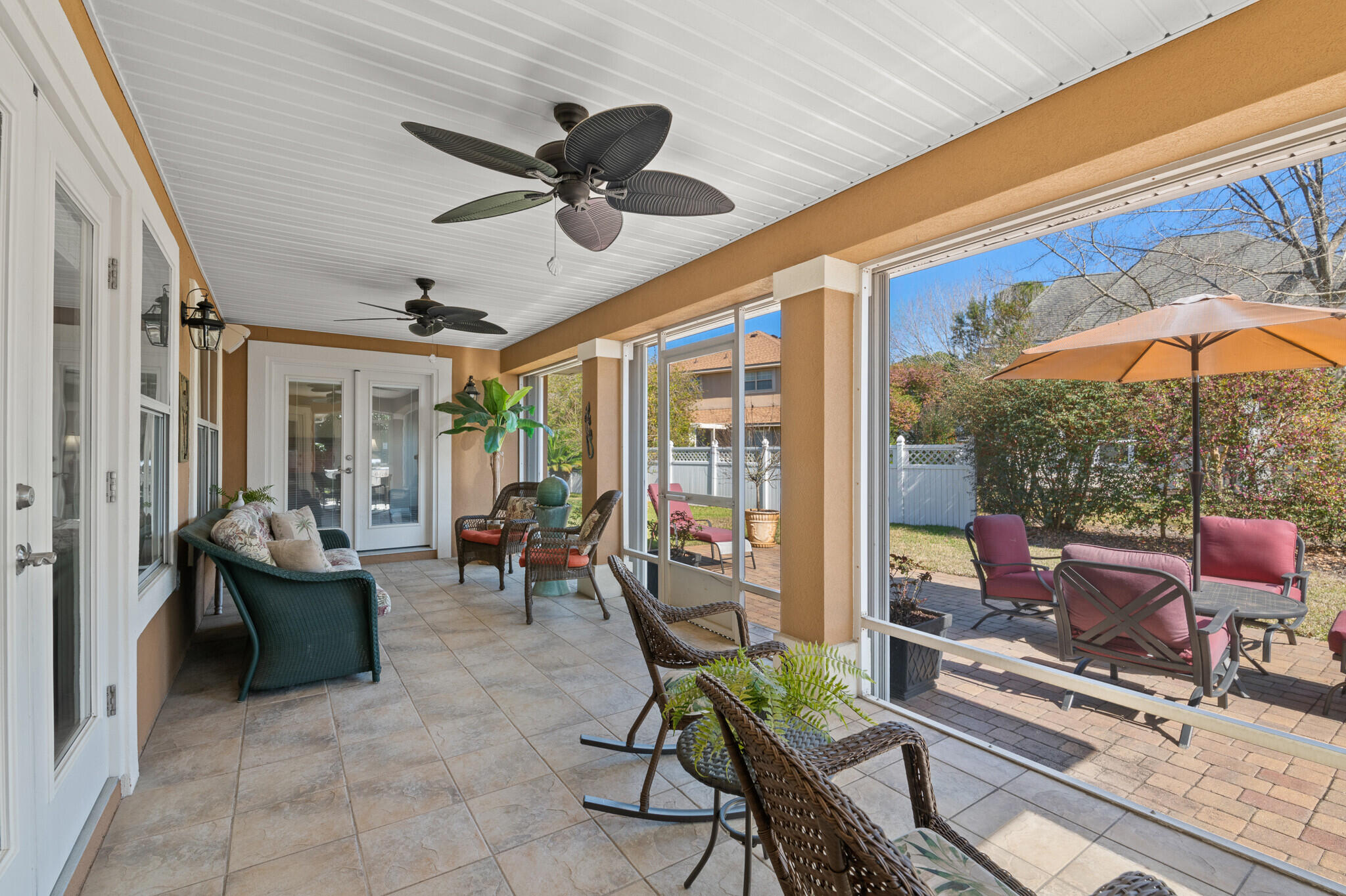 Emerald Lakes - Residential