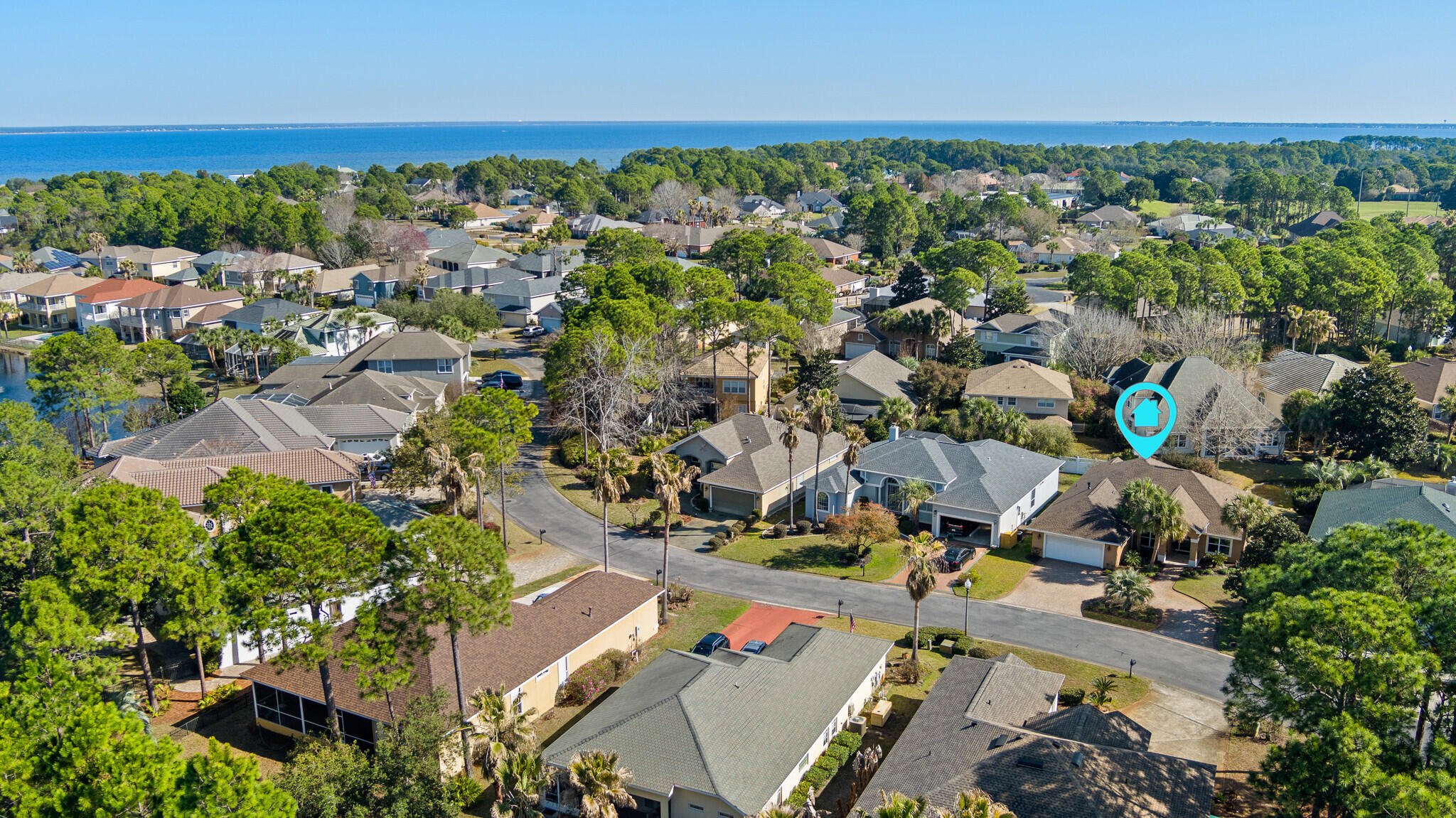 Emerald Lakes - Residential