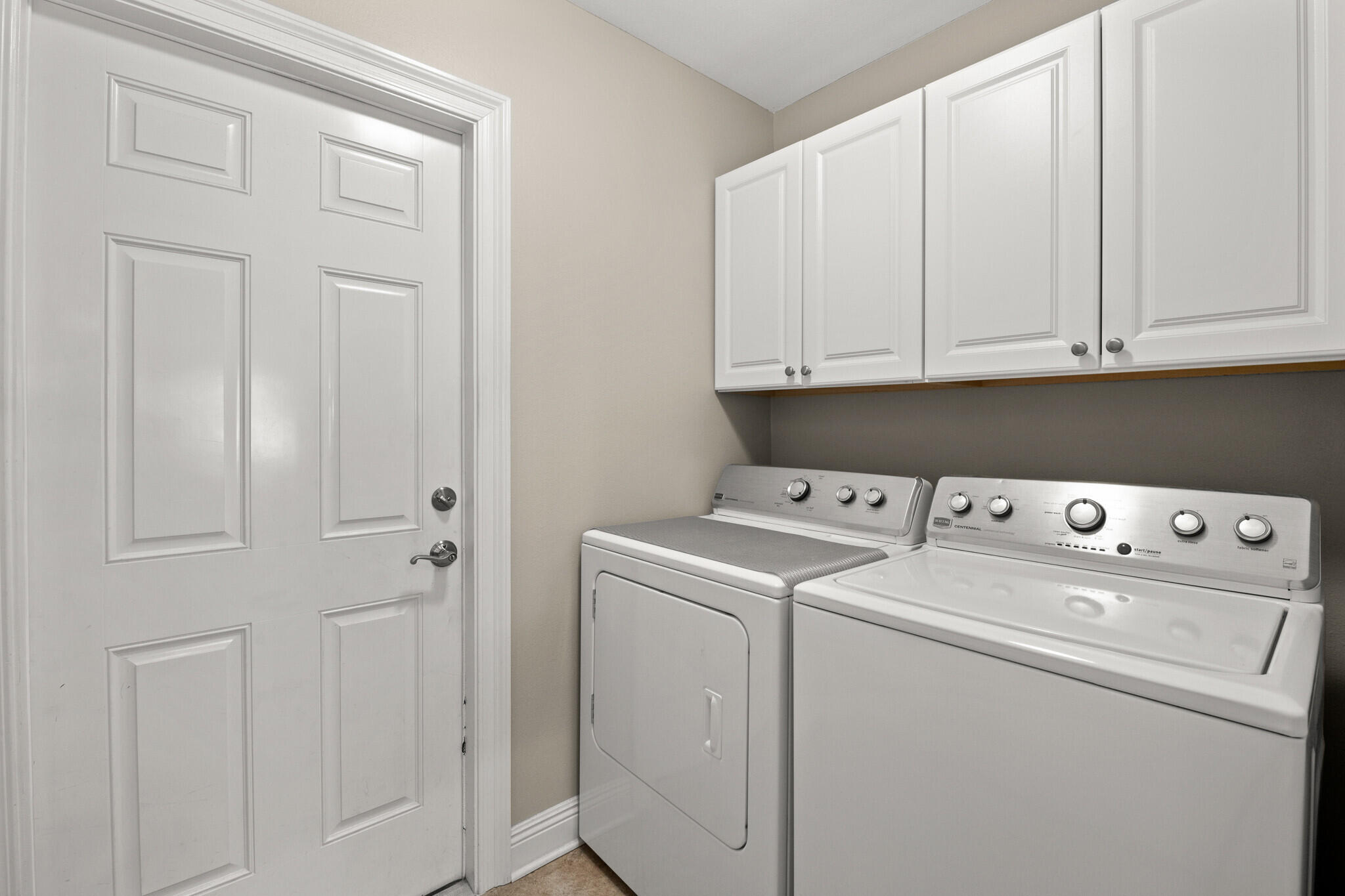 Emerald Lakes - Residential