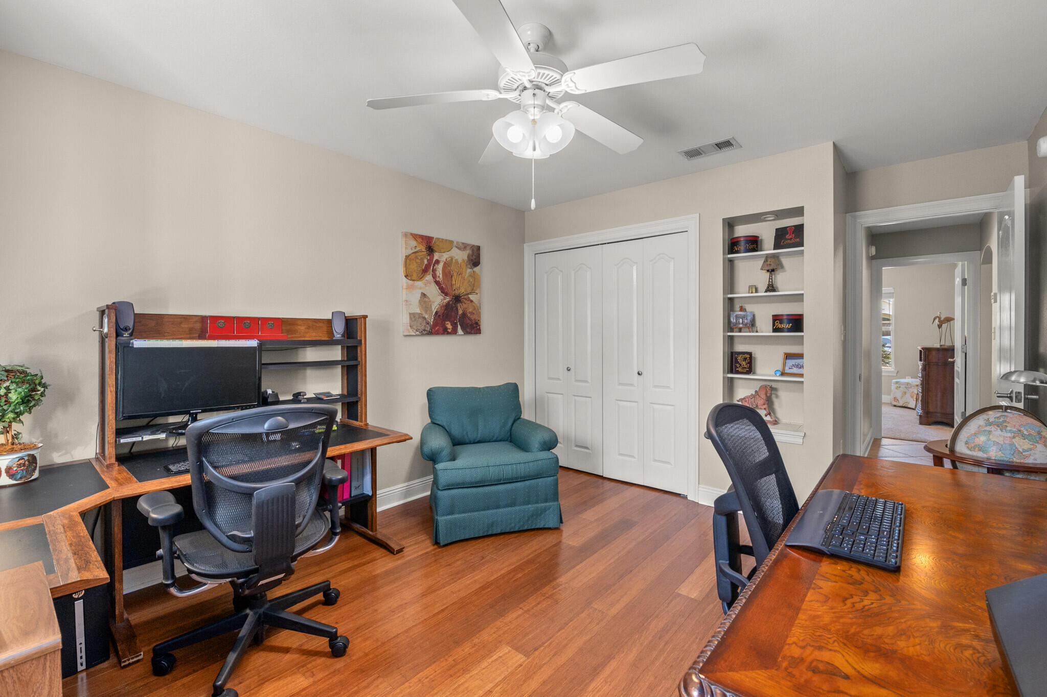 Emerald Lakes - Residential