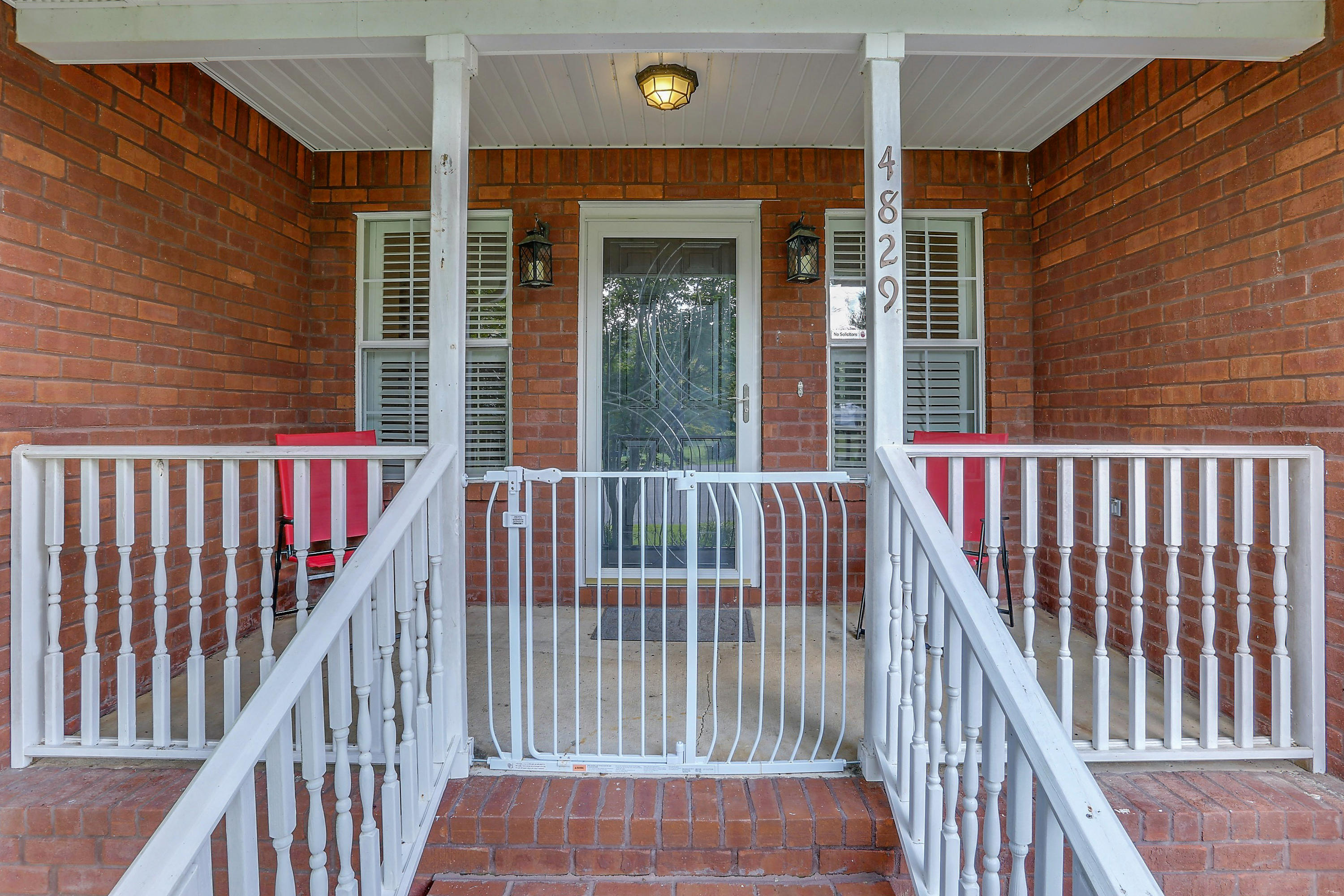 GOLDEN OAKS ESTATES LOT 8 - Residential