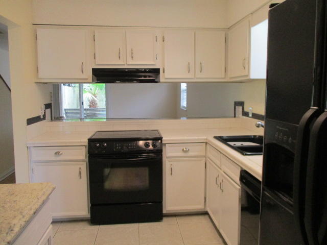 WOODHAM MANOR - Residential Lease