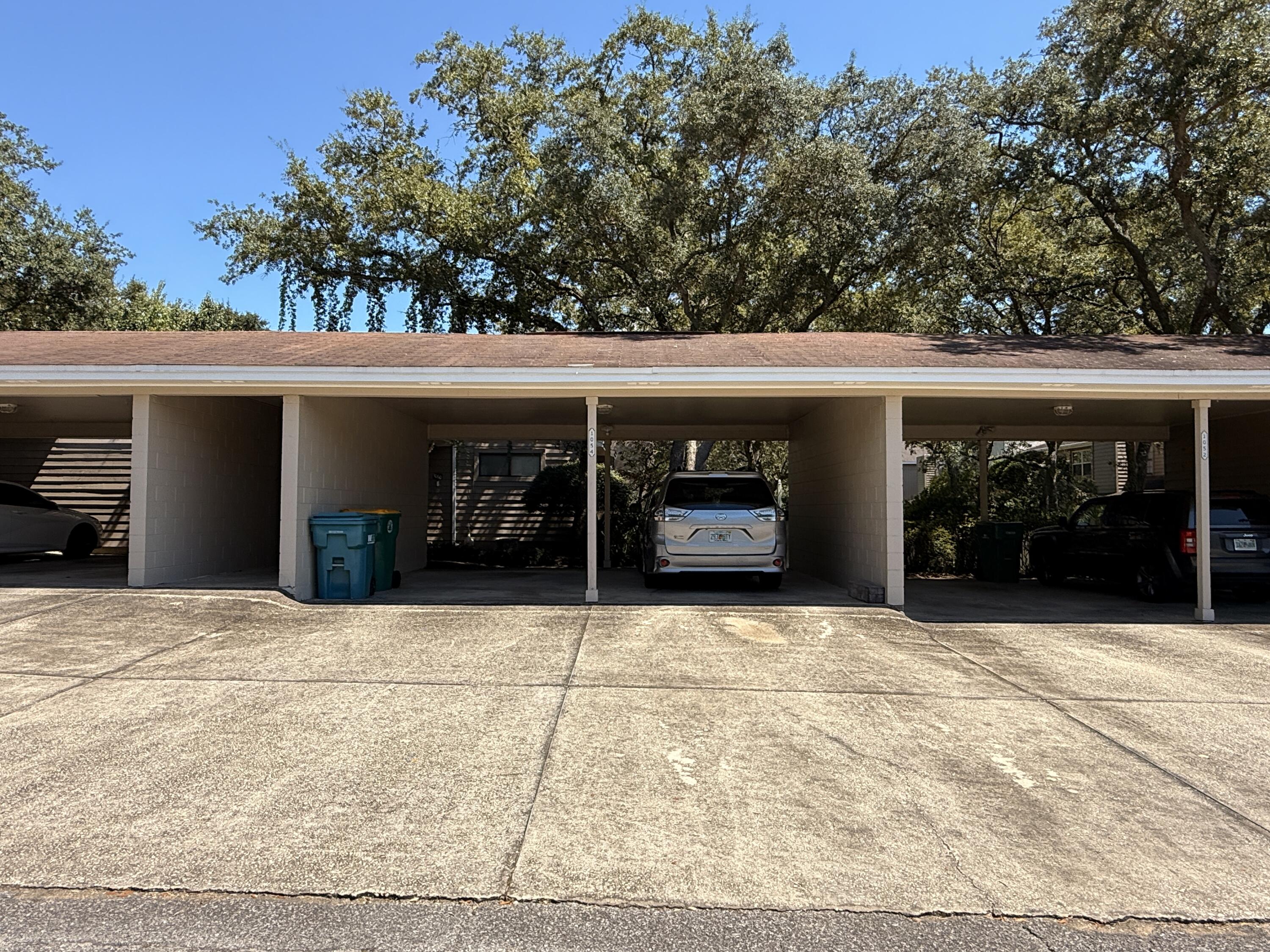 GREEN ARBOR T/H - Residential