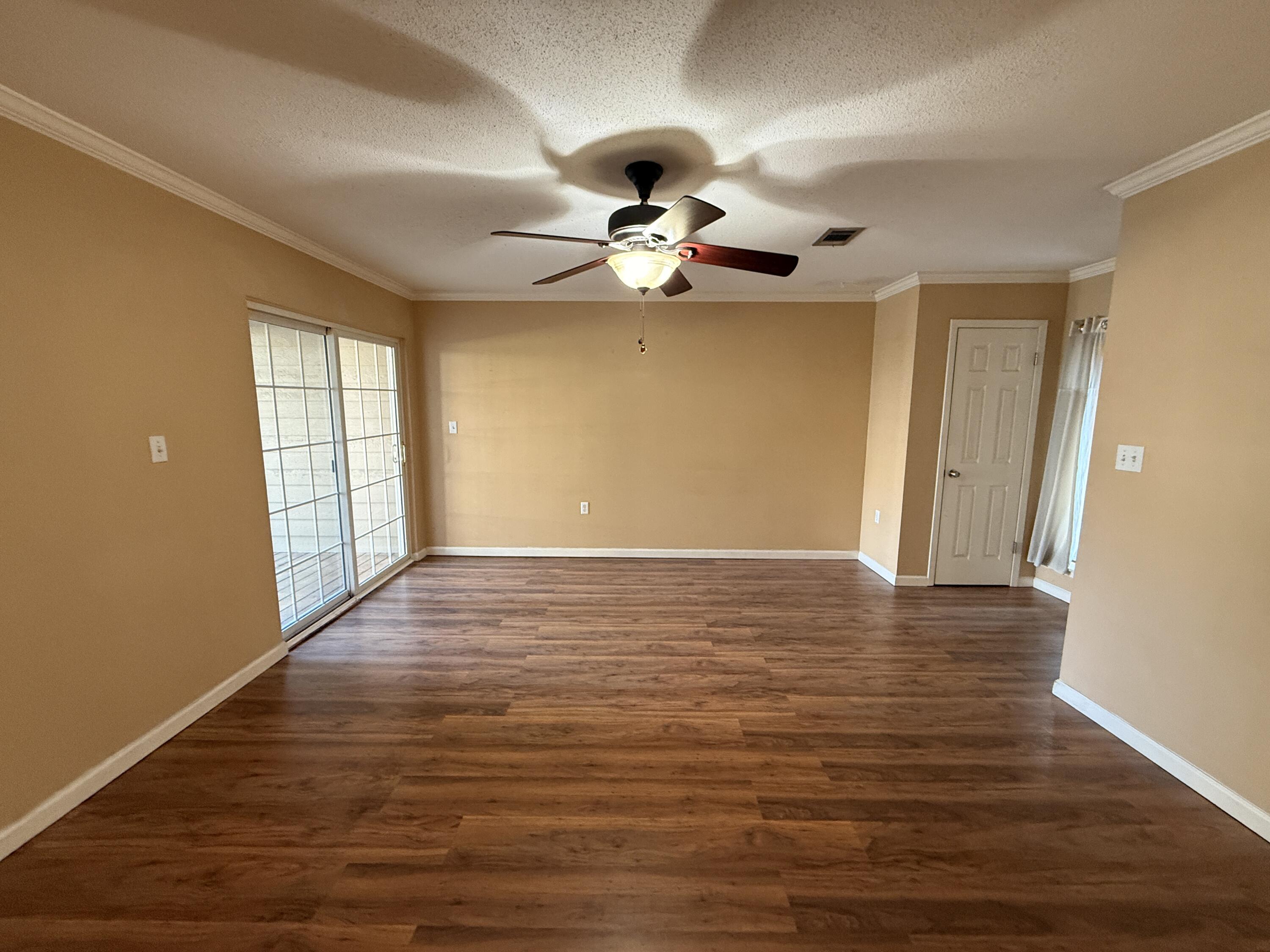 GREEN ARBOR T/H - Residential